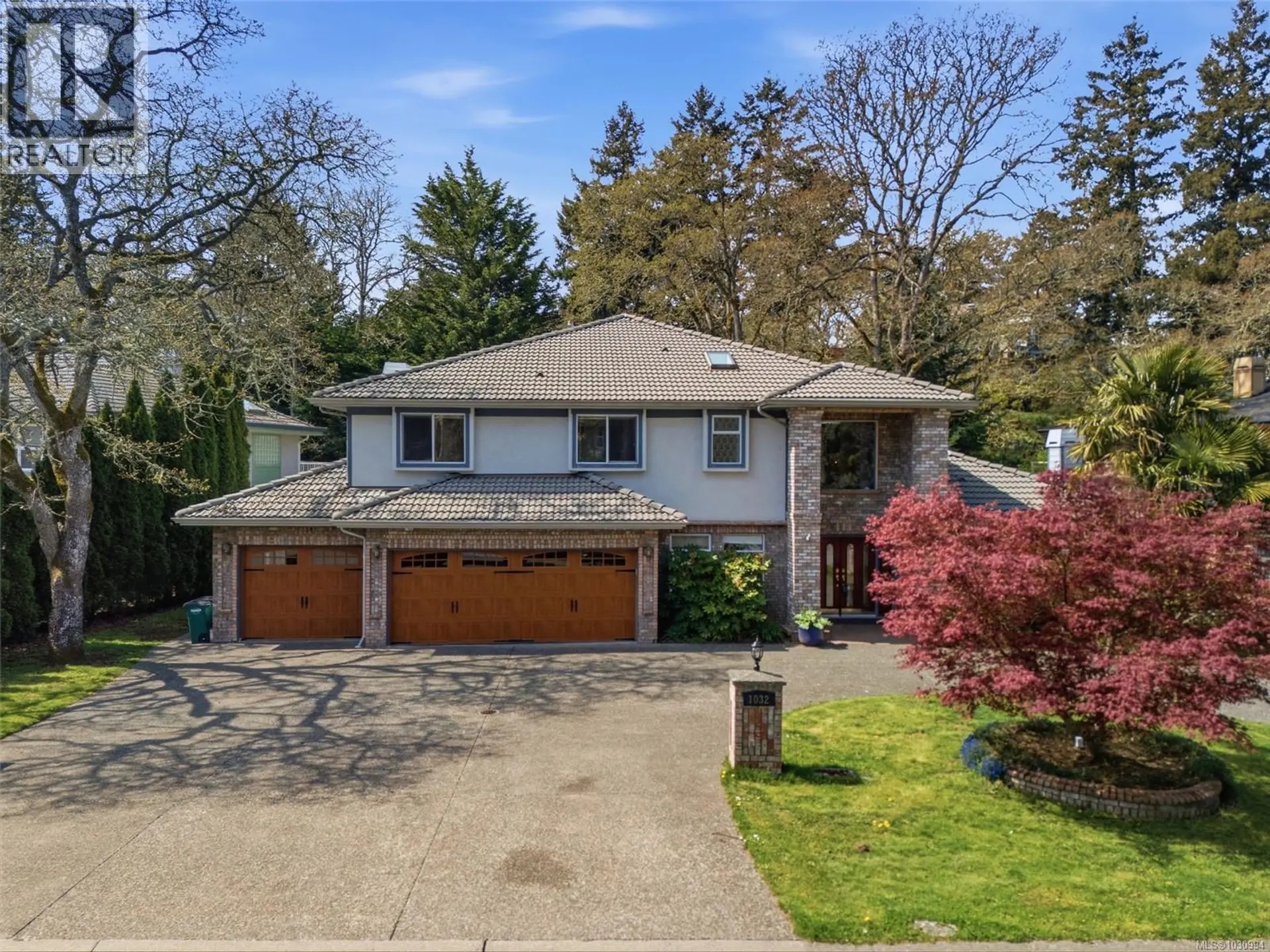 Property at 1032 Valewood Trail, Saanich, BC