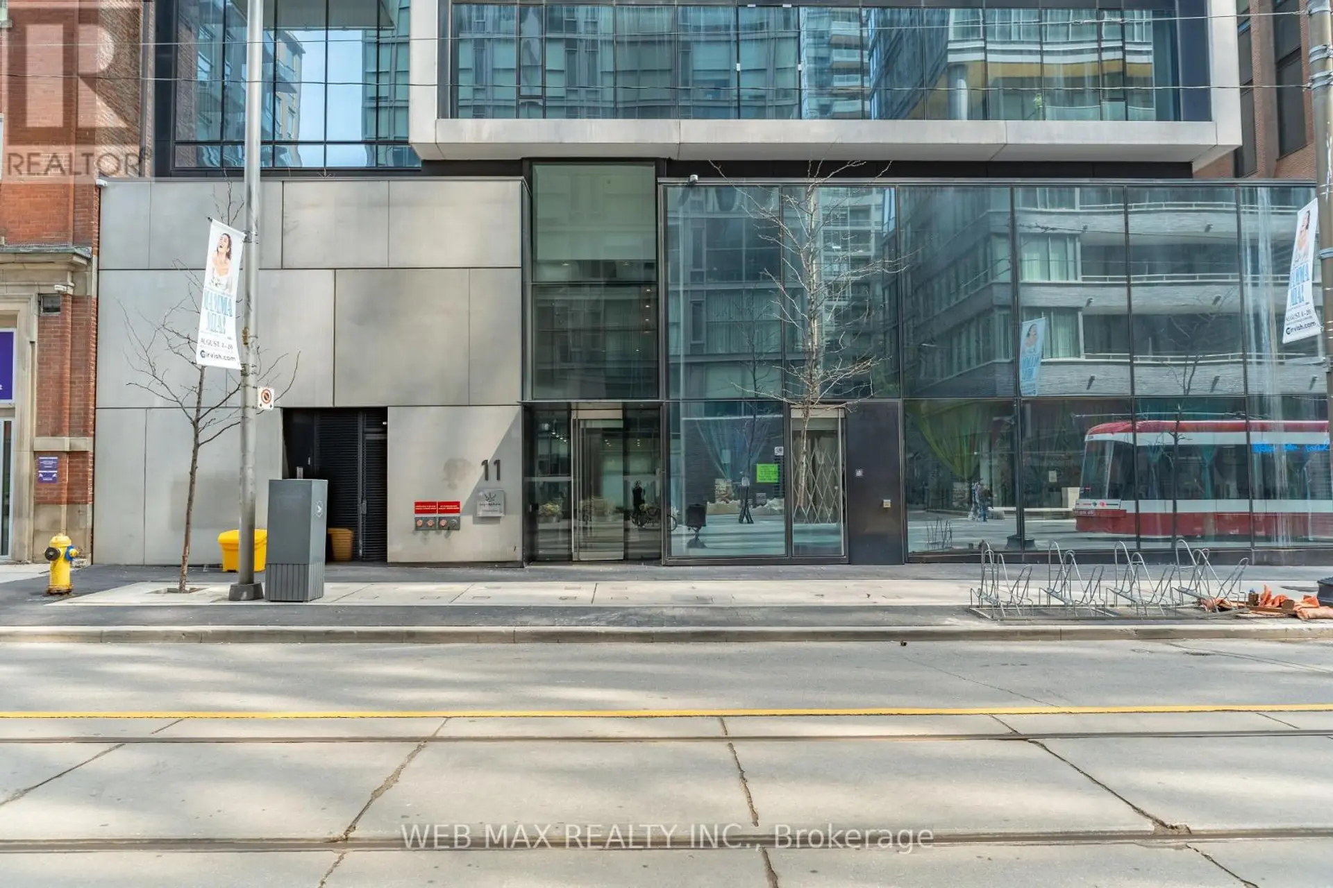 #2102 11 CHARLOTTE STREET - Image 1