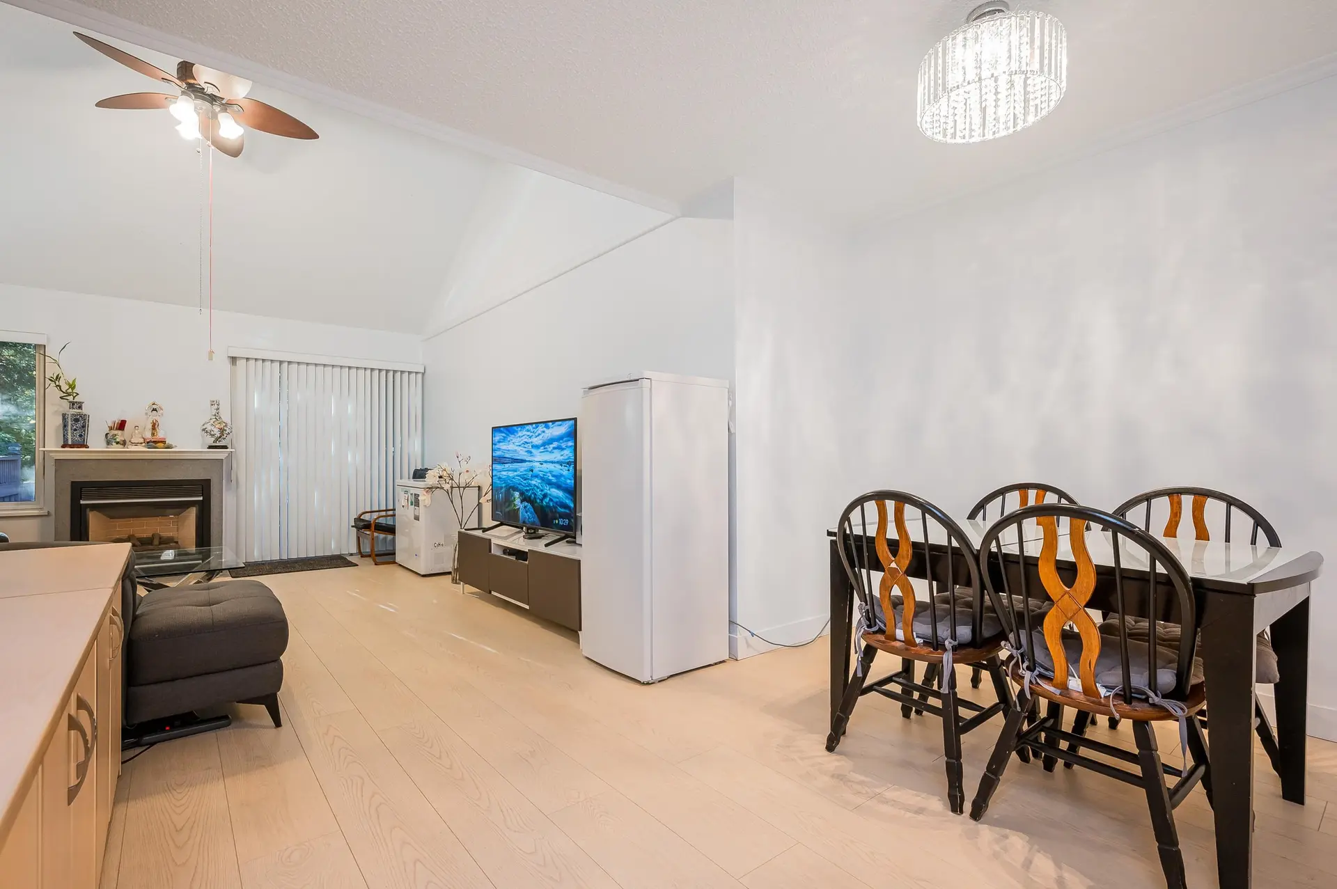 Property at 4814 Fernglen Drive, Burnaby, BC