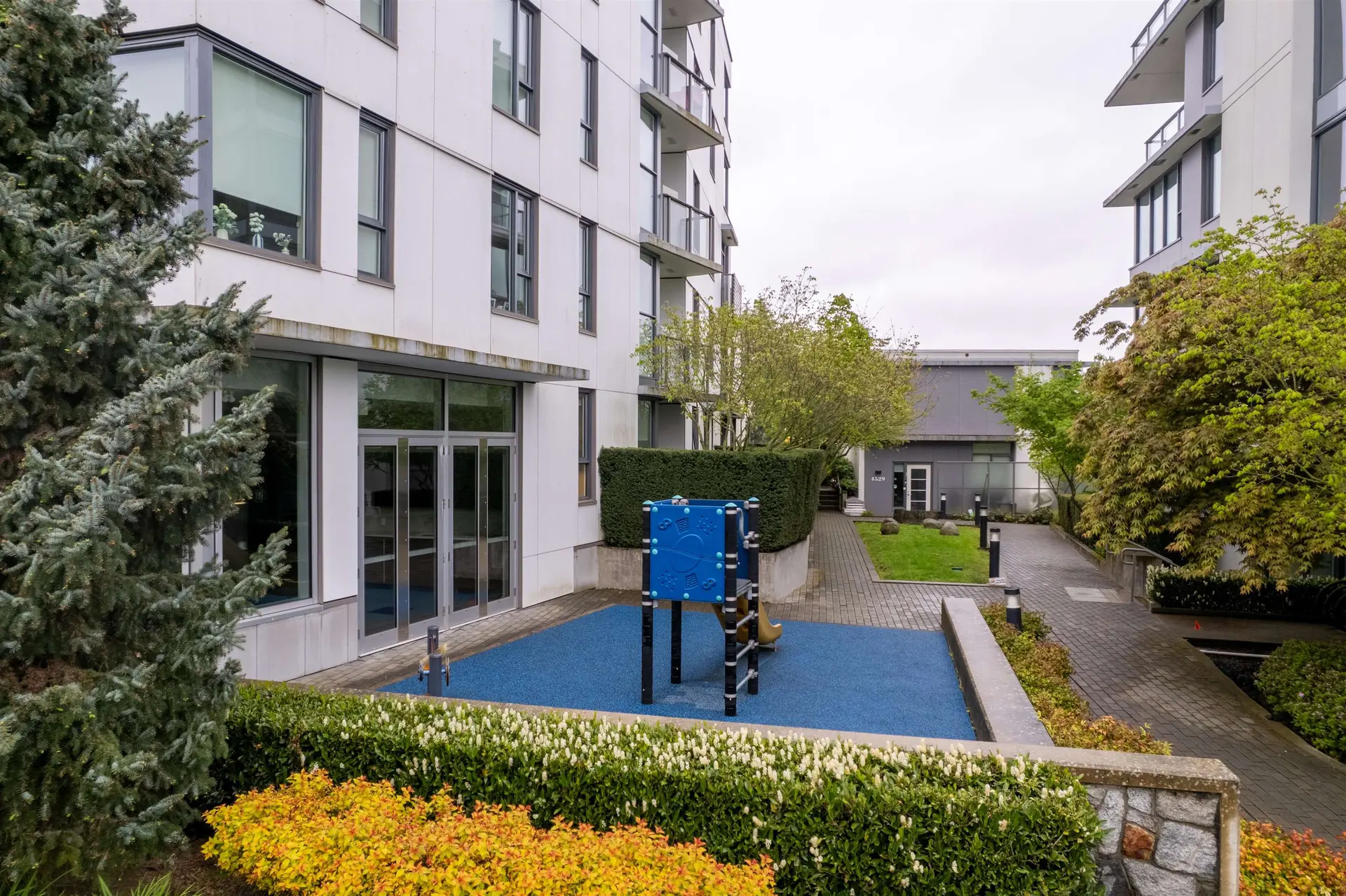 #503 4539 Cambie Street - Image 17