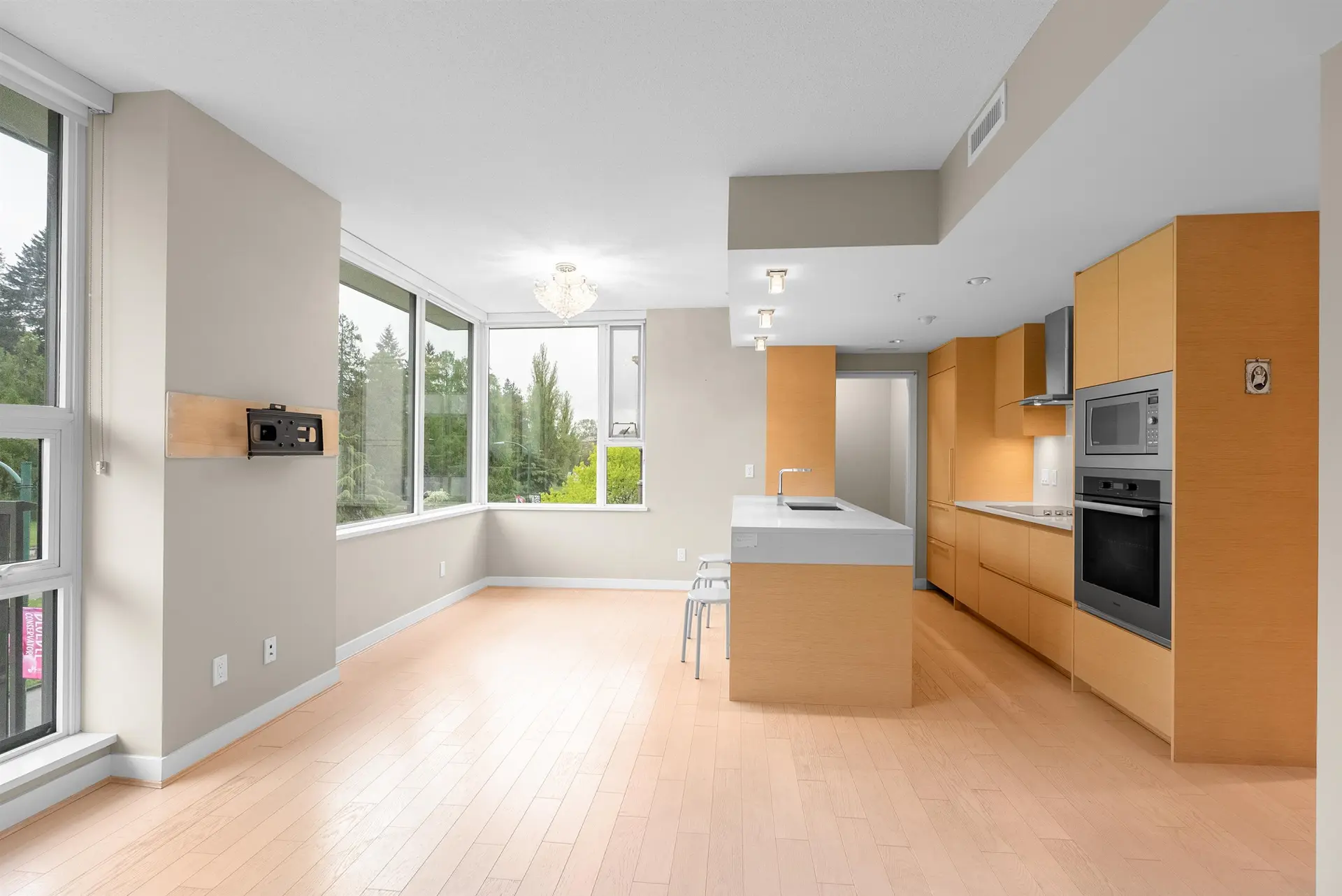 #503 4539 Cambie Street - Image 3