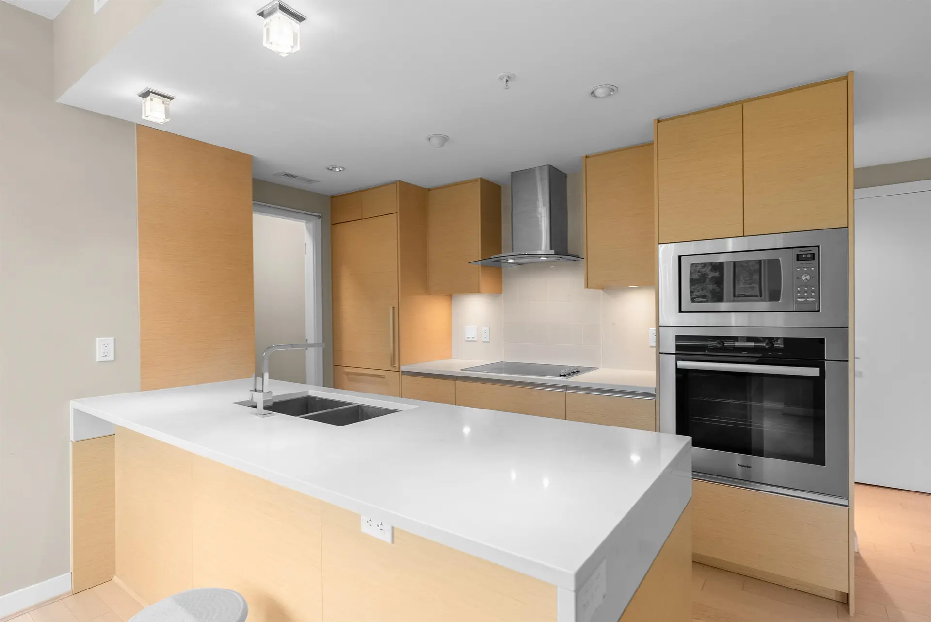 #503 4539 Cambie Street - Image 4
