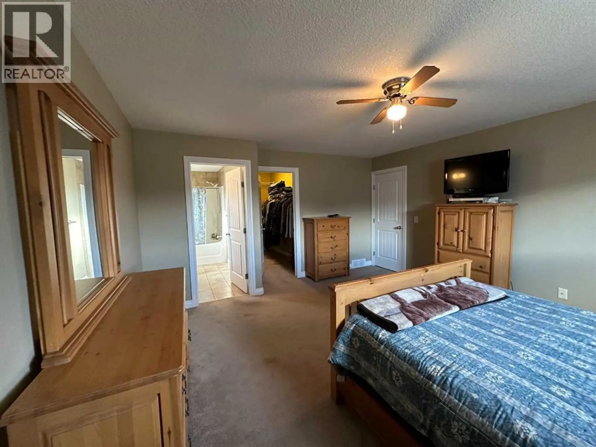8526 16 Avenue - Image 5