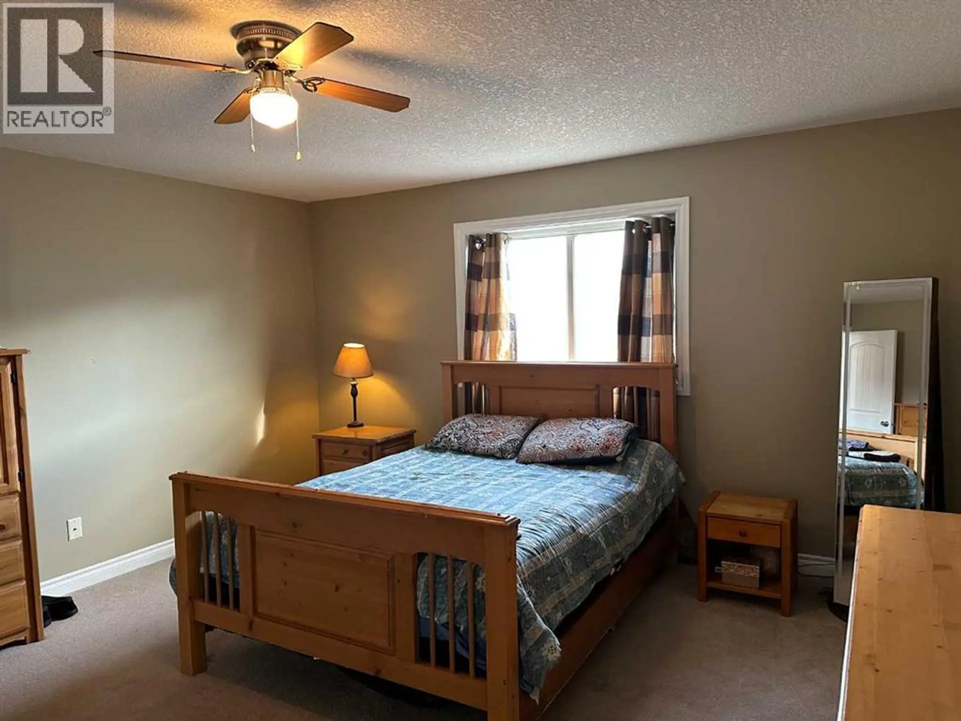 8526 16 Avenue - Image 8