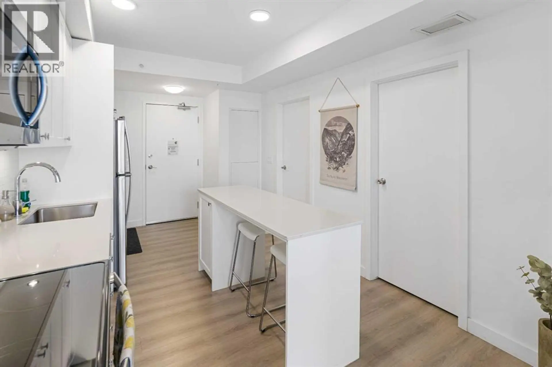#314 123 4 Street NE - Image 6