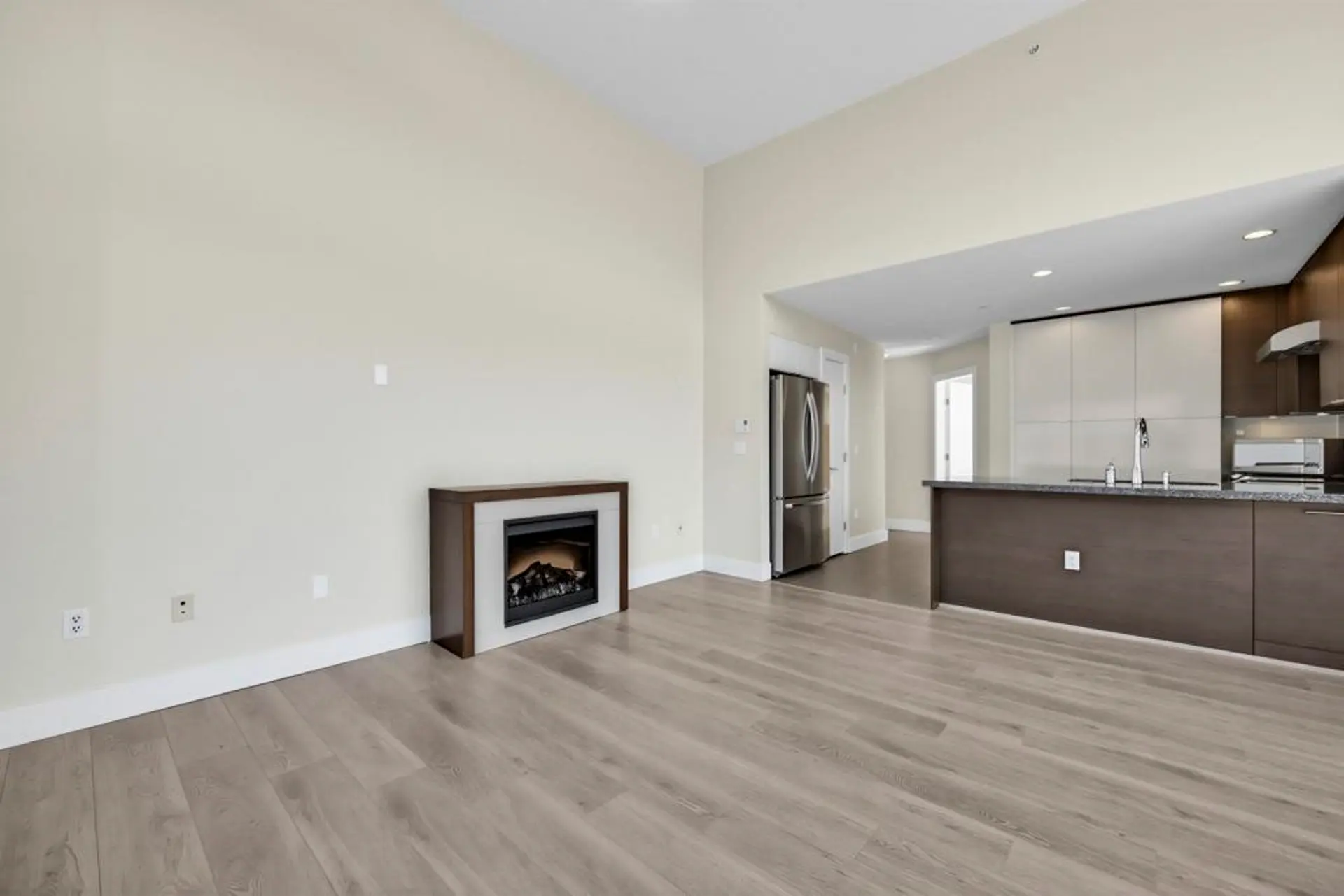 #426 5928 Birney Avenue - Image 9