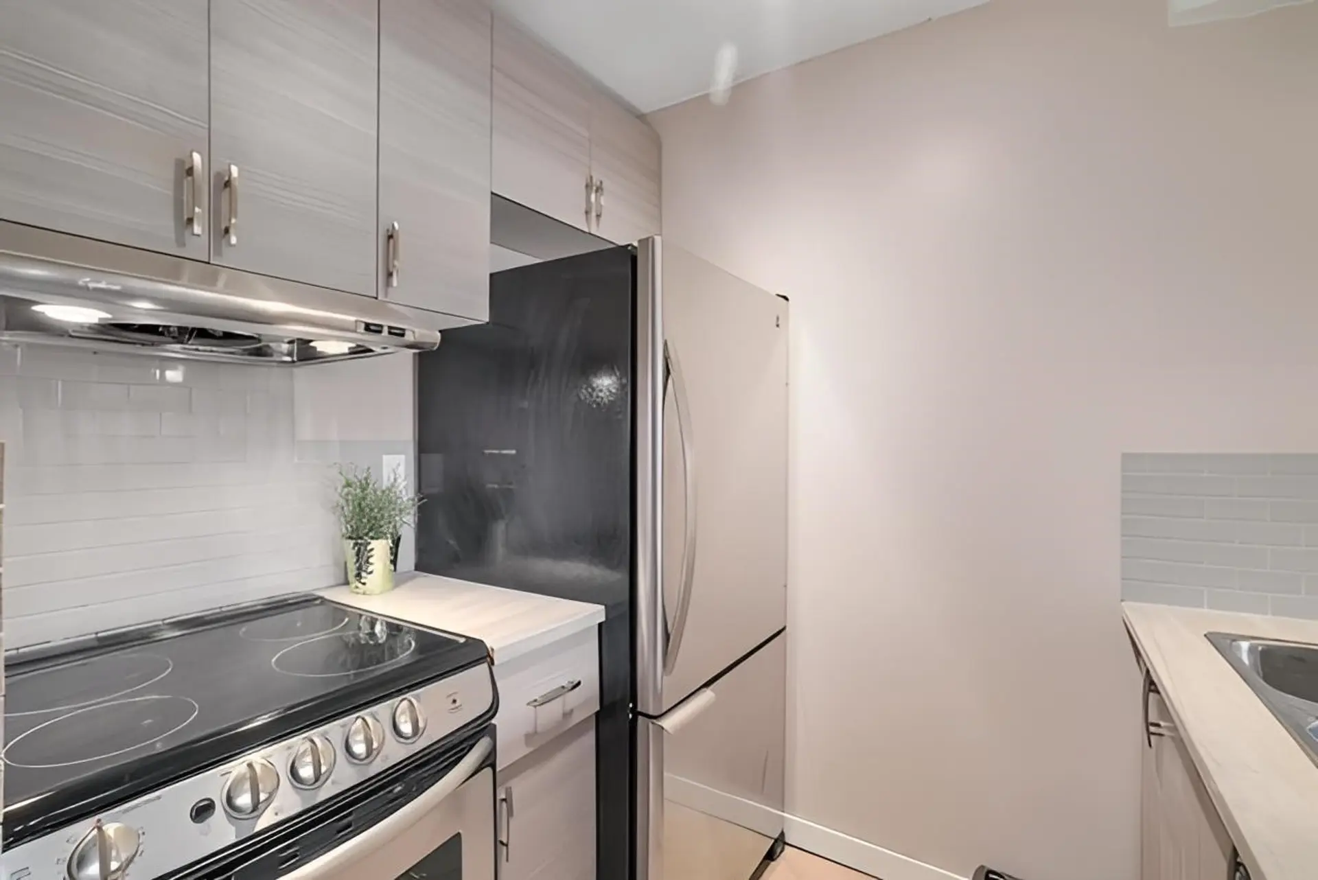 #102 2234 Prince Albert Street - Image 2