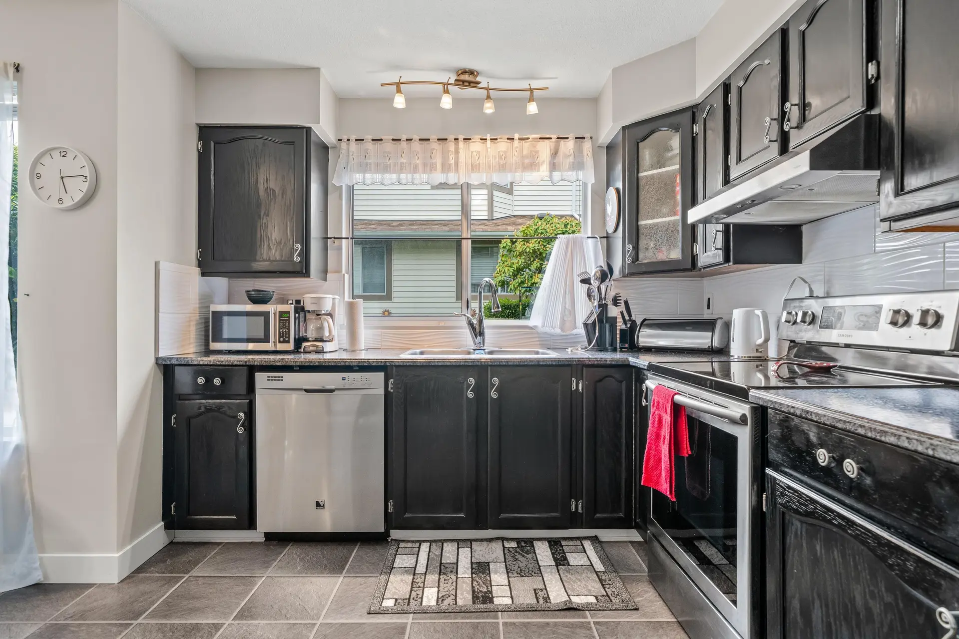 #43 9273 122nd Street - Image 8