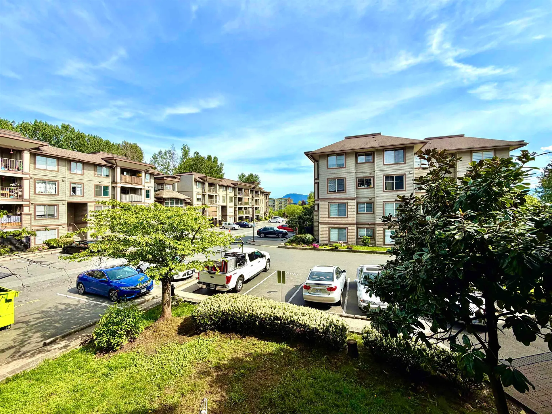 #214 45555 Yale Road - Image 2