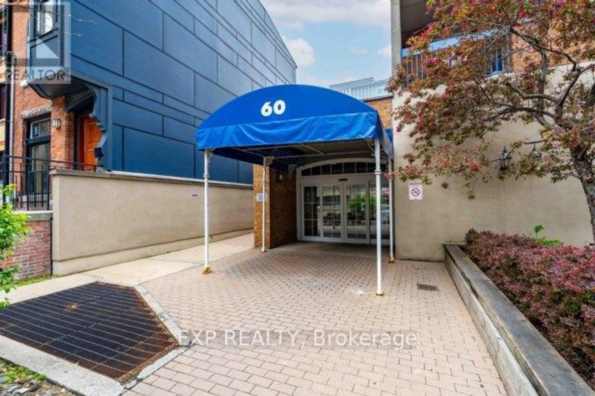 #435 60 ST PATRICK STREET - Image 4