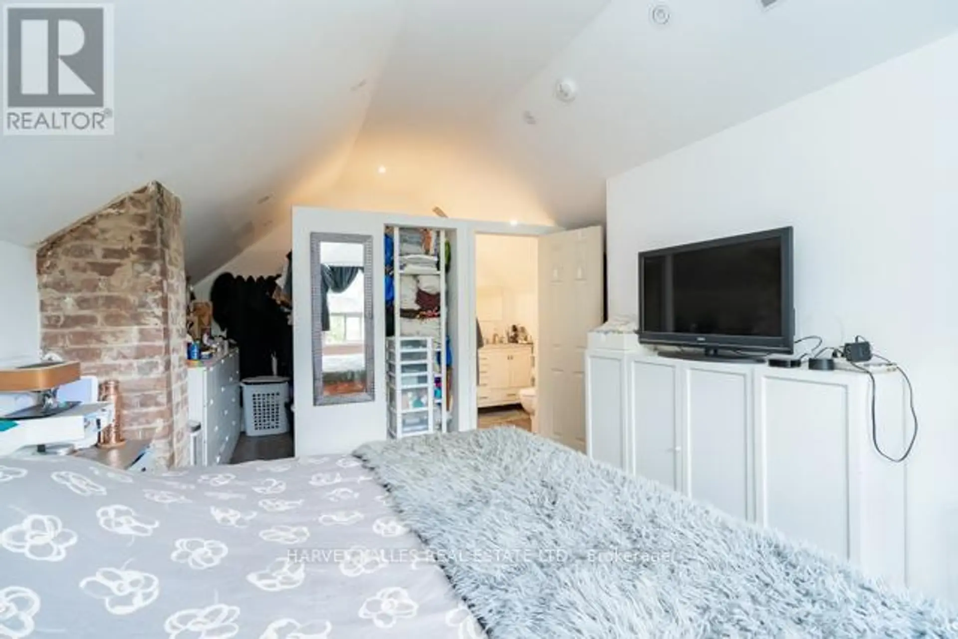56 AMROTH AVENUE - Image 10