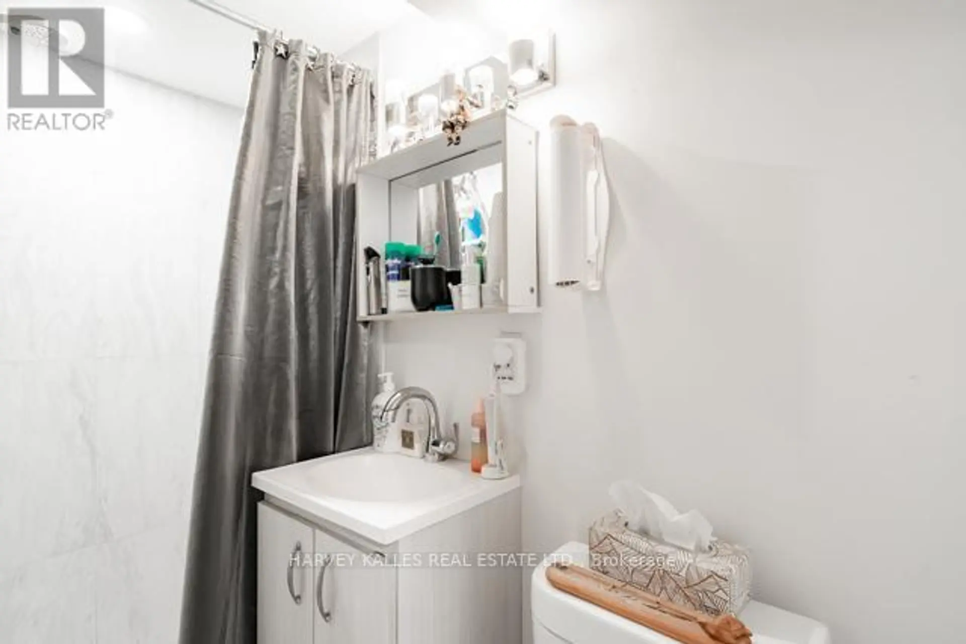 56 AMROTH AVENUE - Image 18