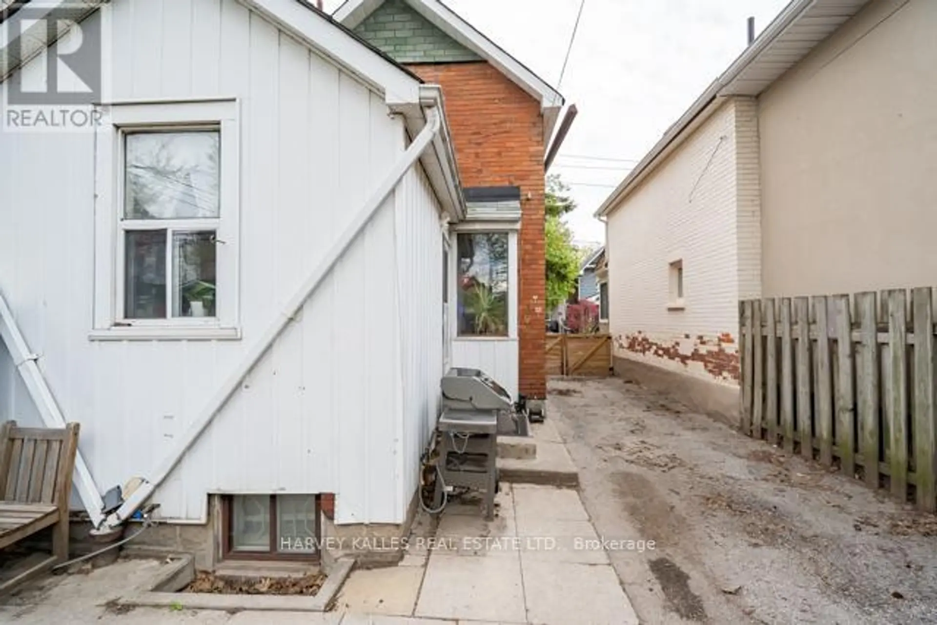 56 AMROTH AVENUE - Image 19