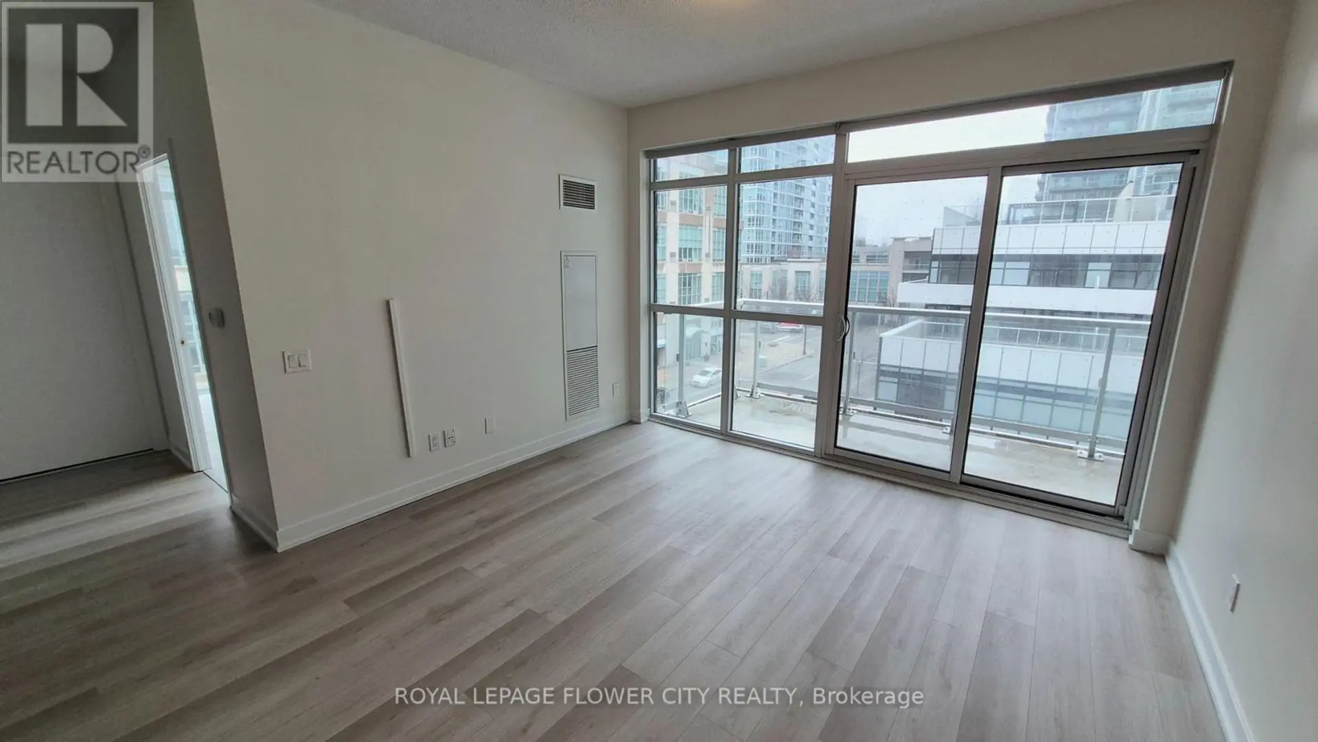 #432 251 MANITOBA STREET - Image 4