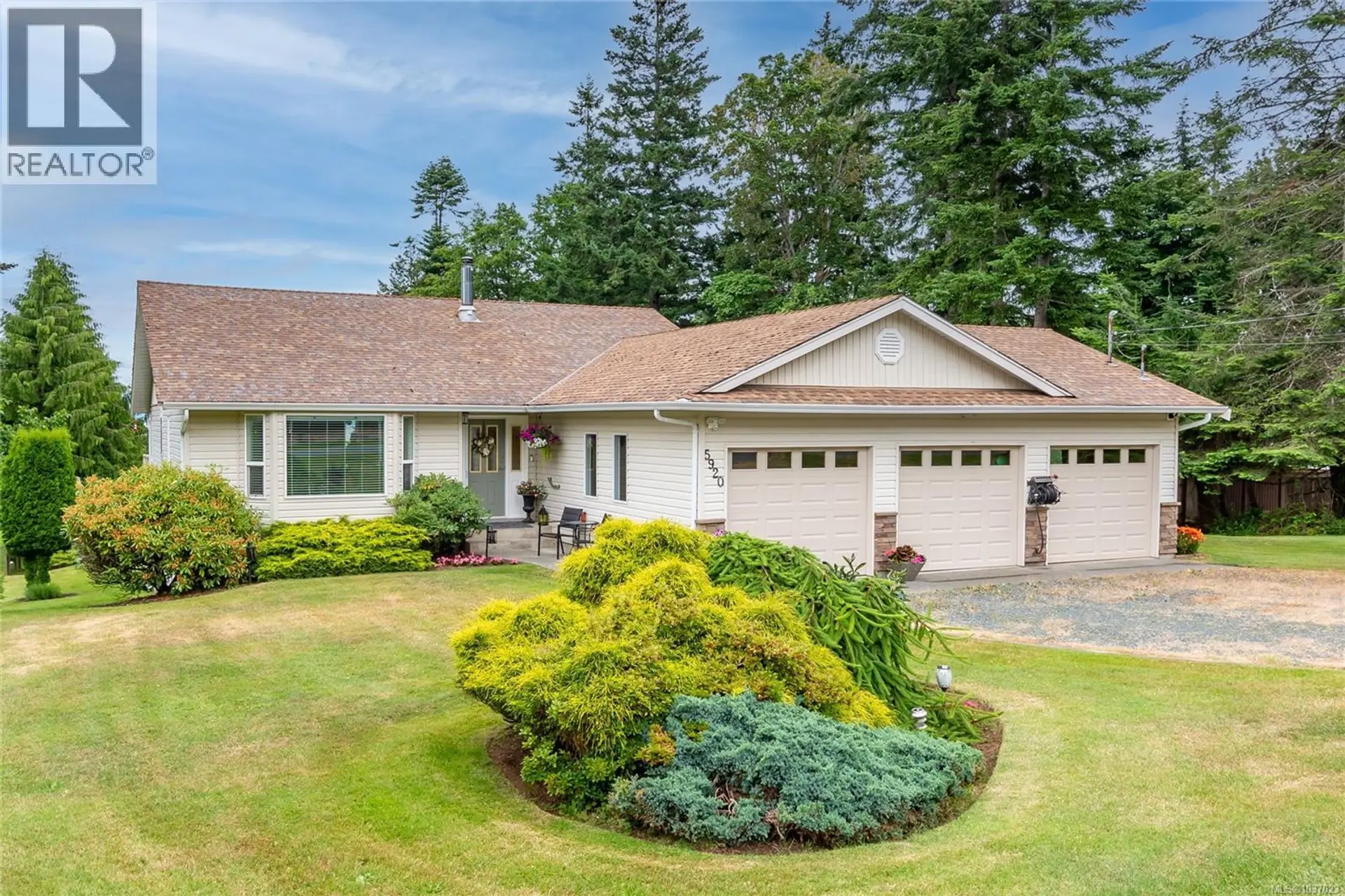 Property at 5920 MOSLEY Rd, Courtenay, BC