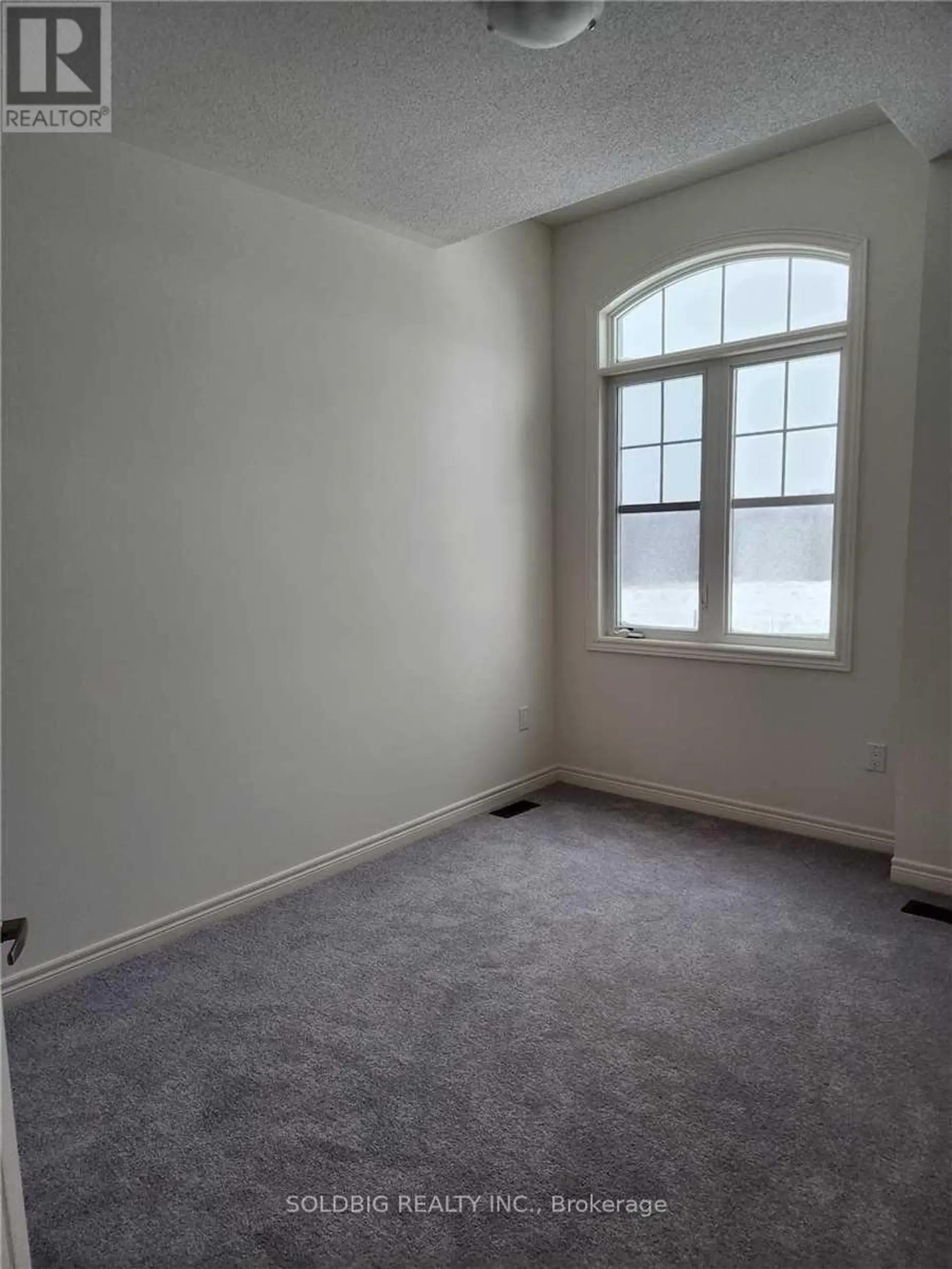 377 SKINNER ROAD - Image 4
