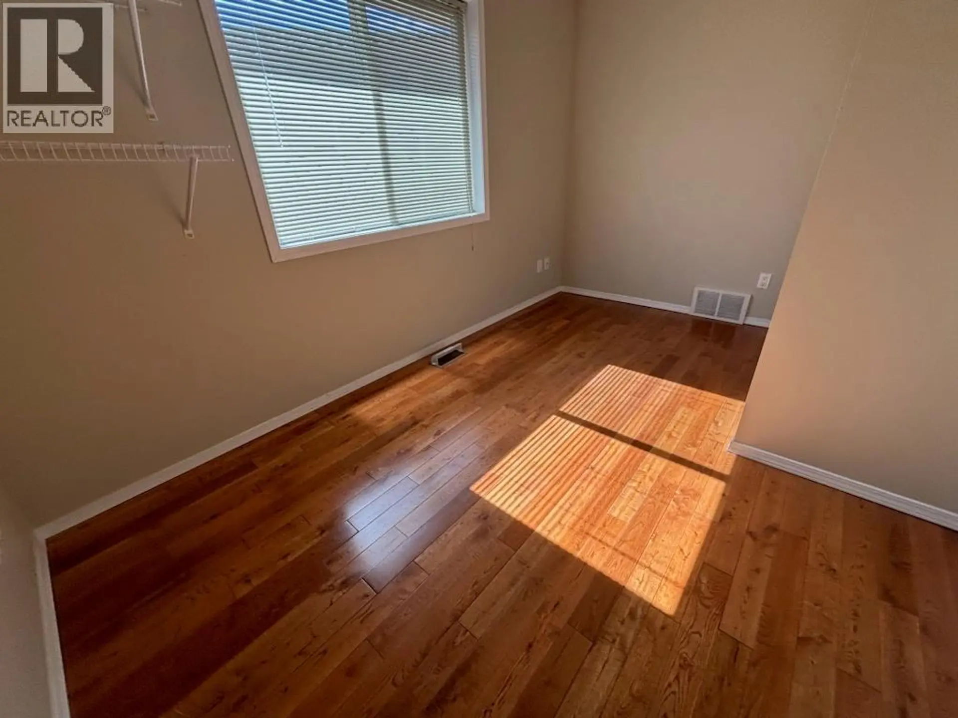 #12  707 76th Avenue - Image 9