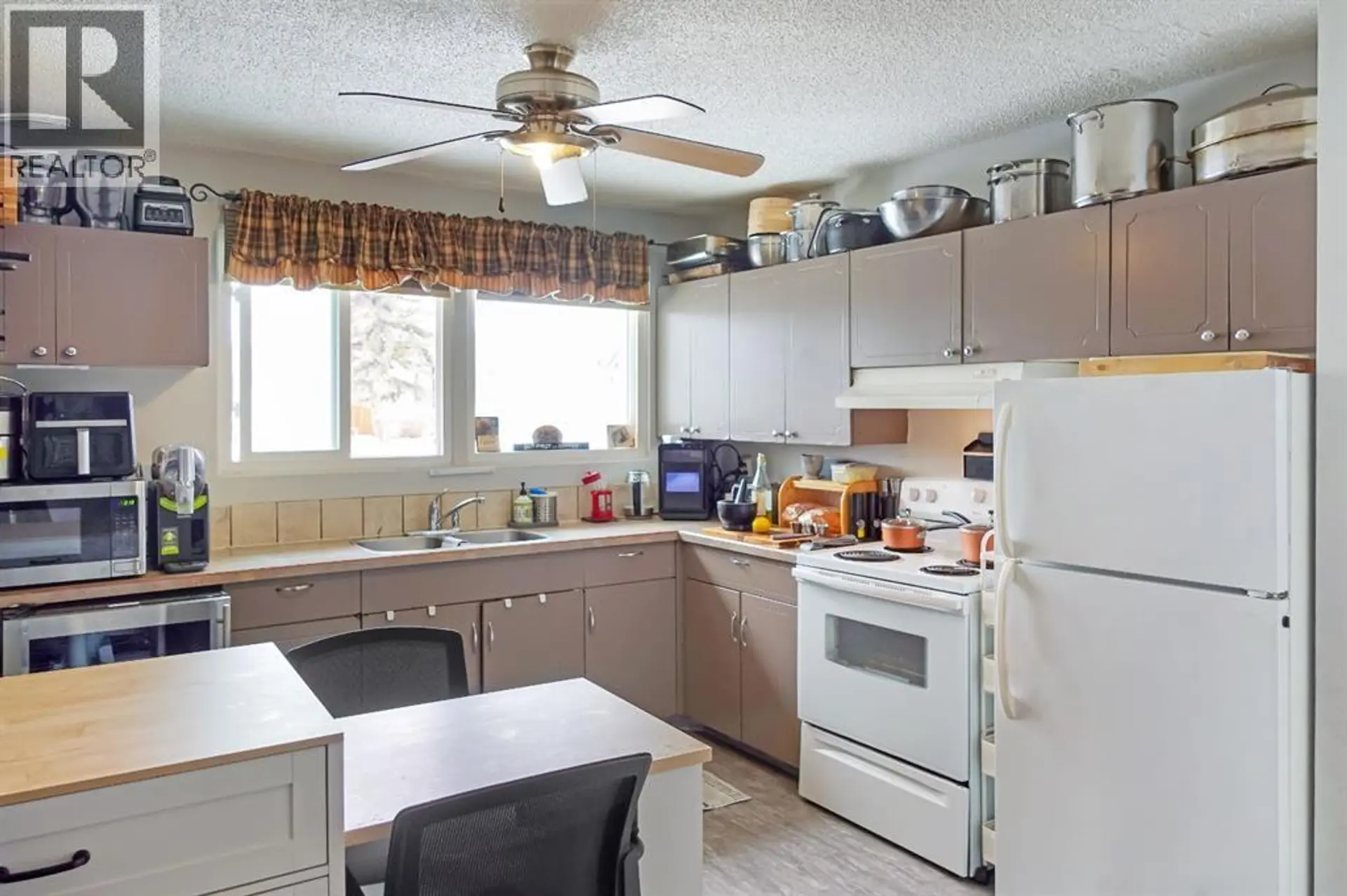 11313 101A Street - Image 4