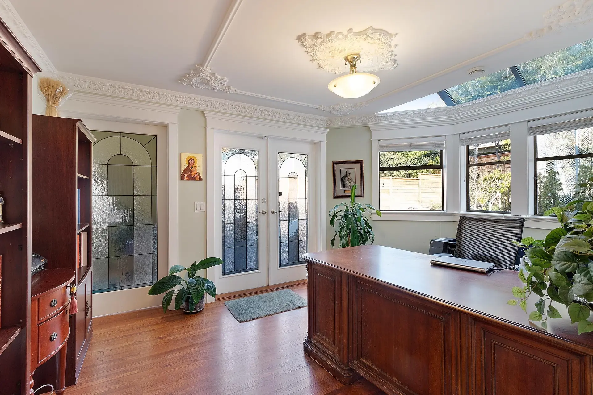 2541 Marine Drive - Image 9