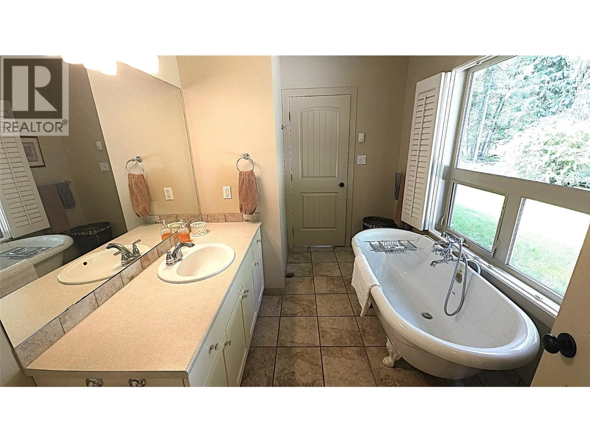 1199 Morgan Drive - Image 8