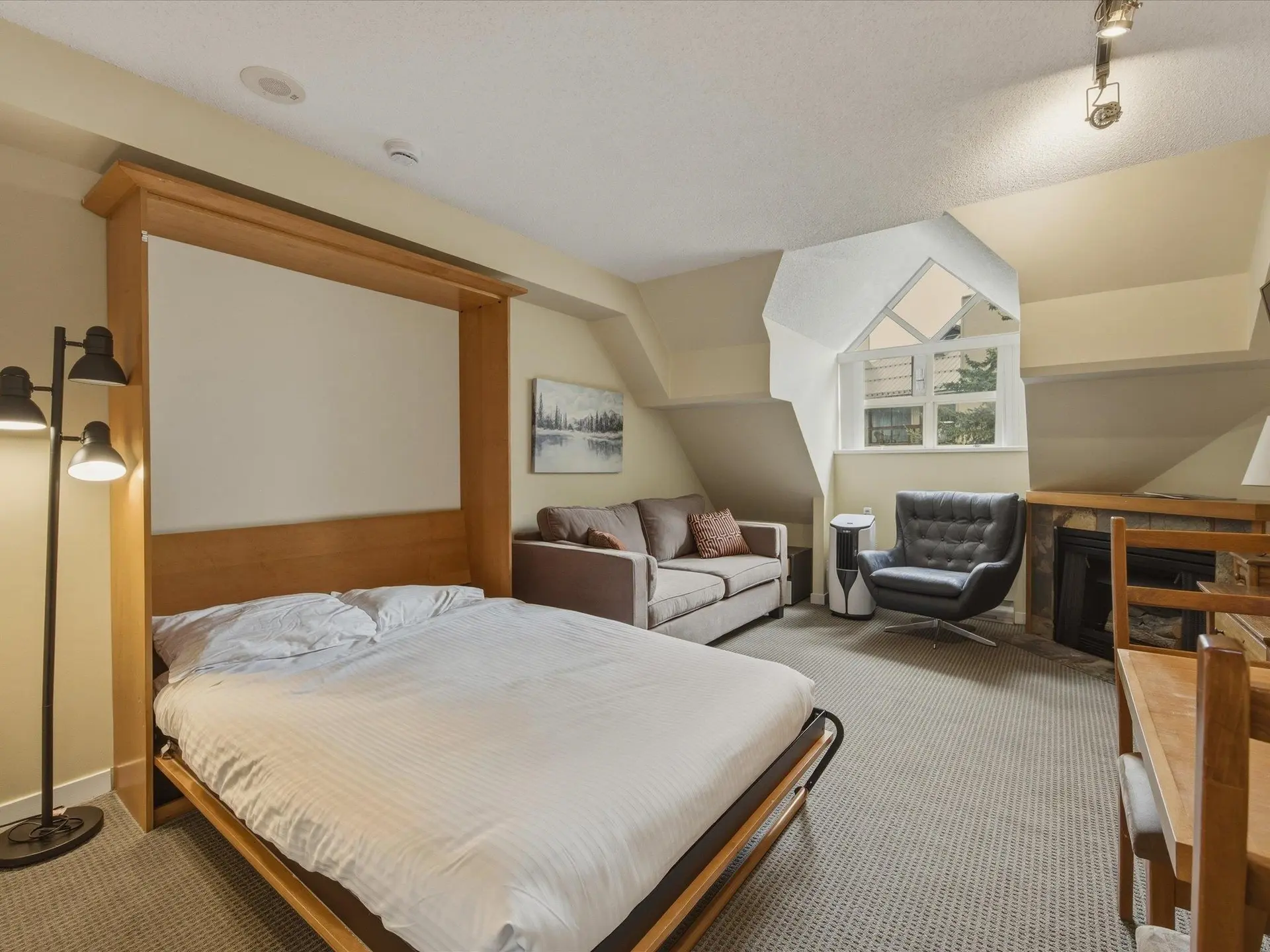#4404 4295 Blackcomb Way - Image 6