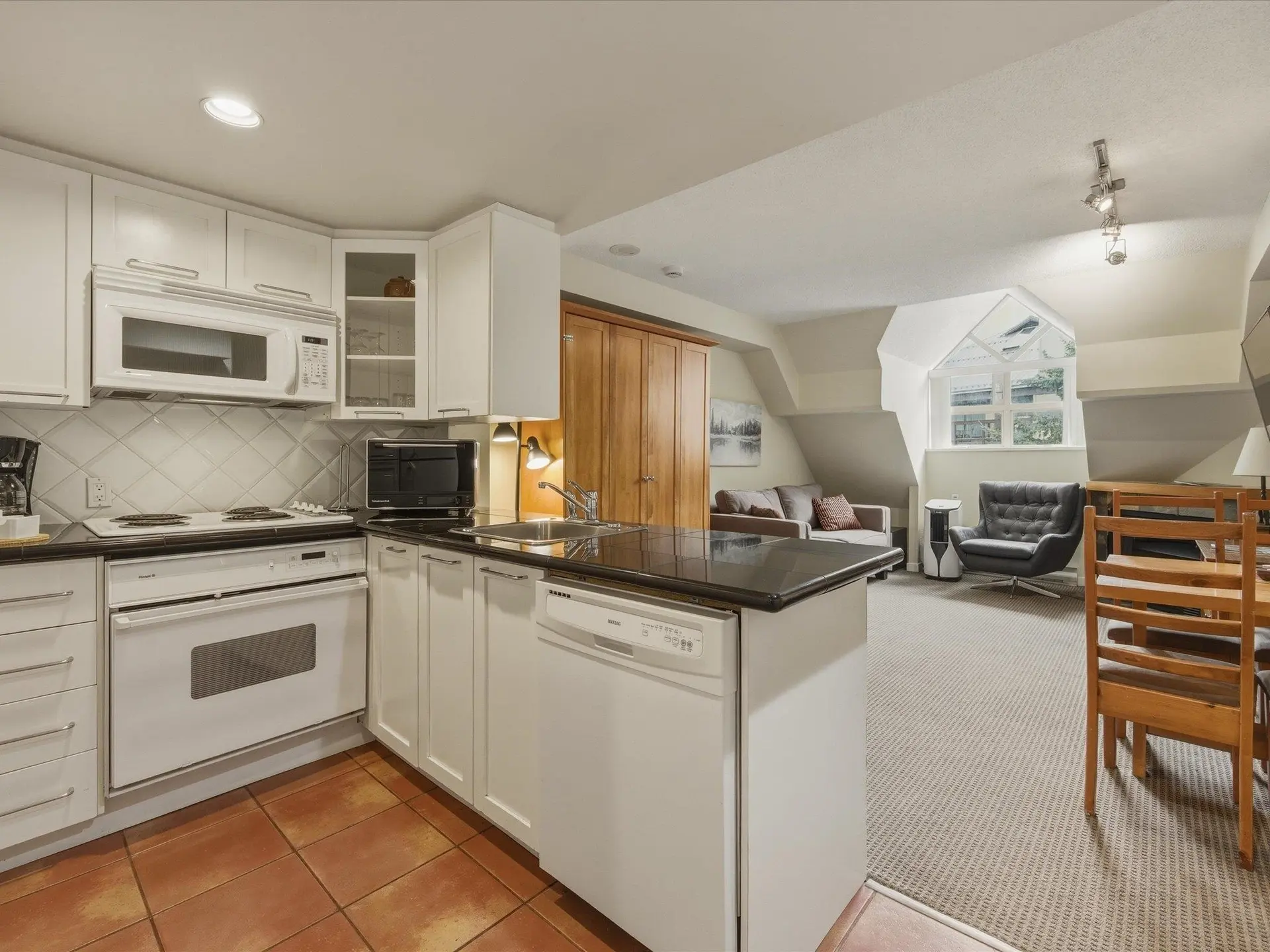 #4404 4295 Blackcomb Way - Image 13