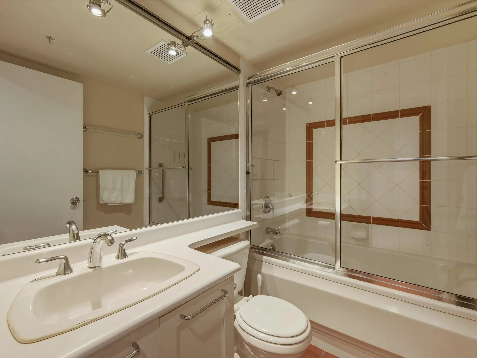 #4404 4295 Blackcomb Way - Image 14