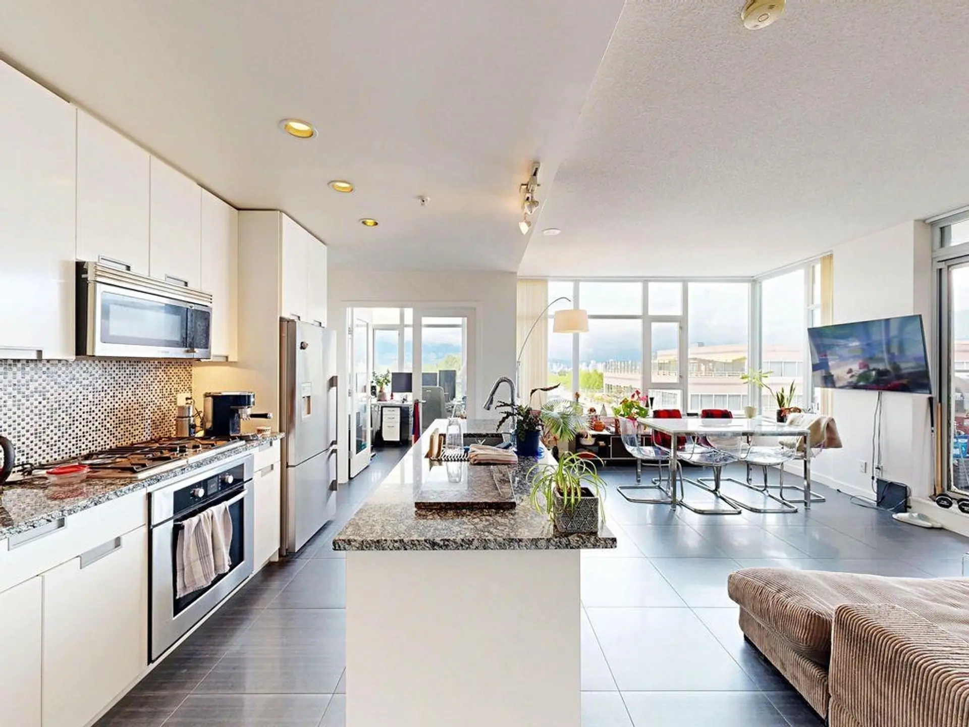 Property at #865 2080 W Broadway, Vancouver, BC