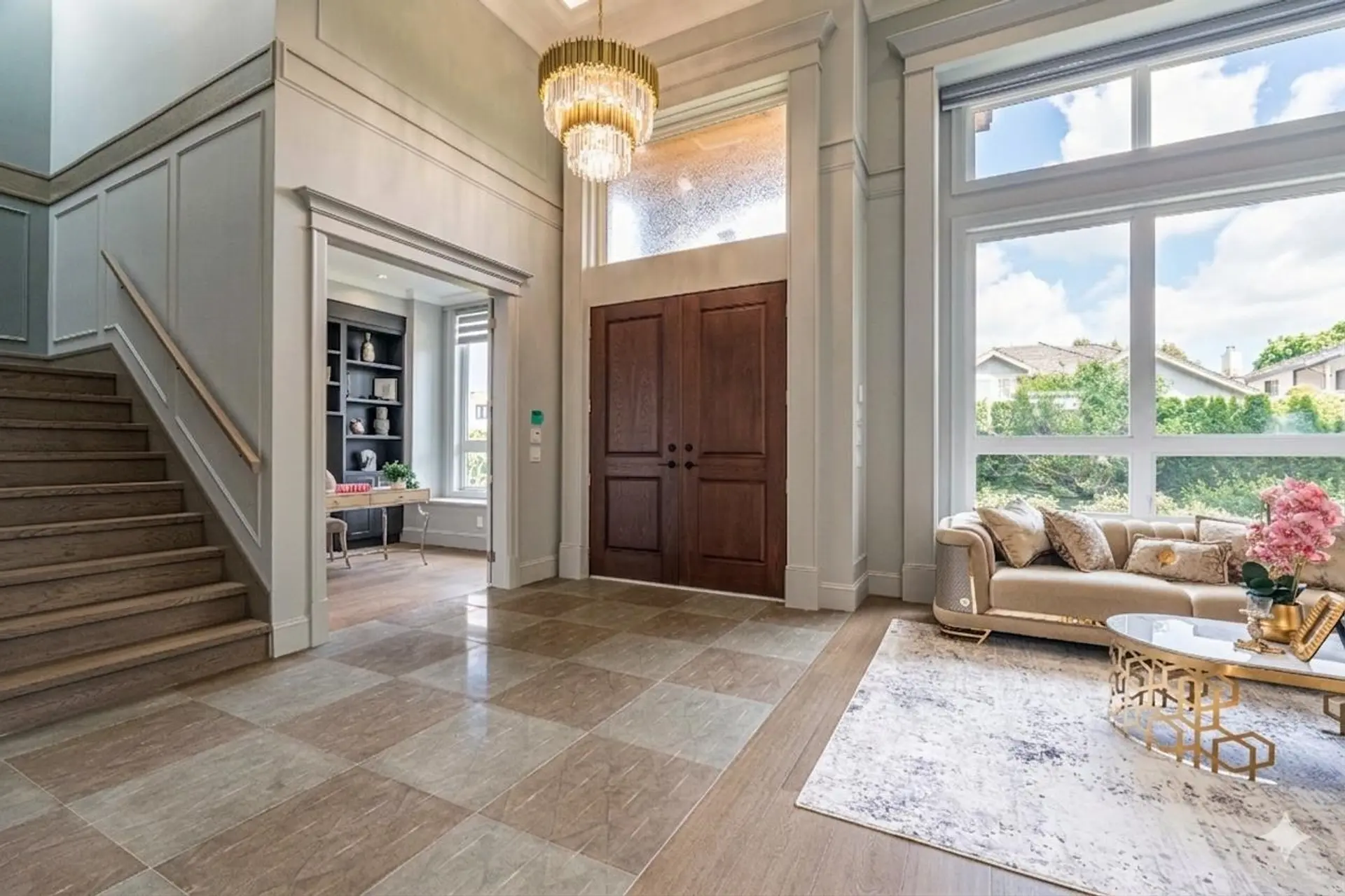 7660 Malahat Avenue - Image 4
