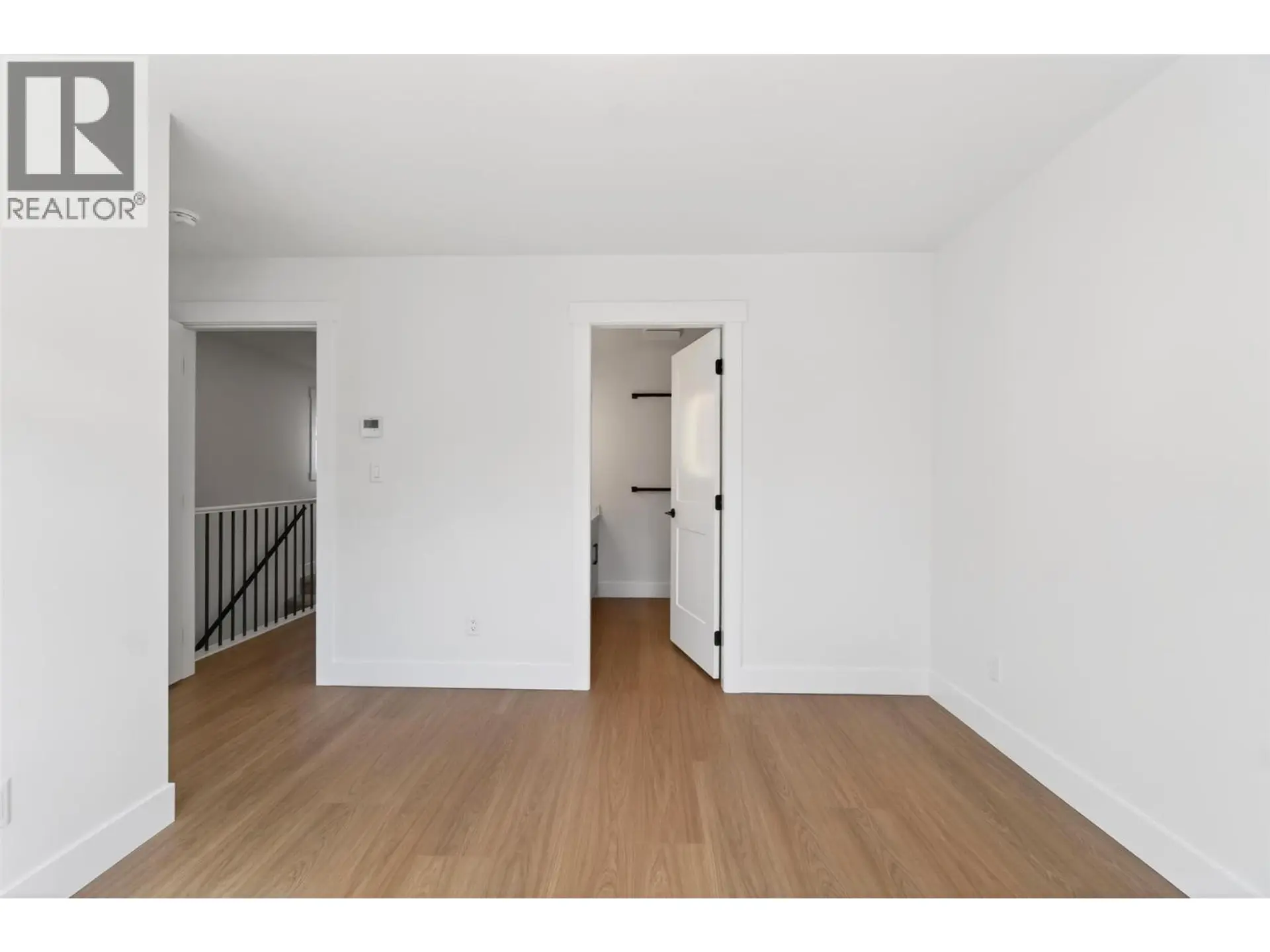 #3 222 Temple Street - Image 6