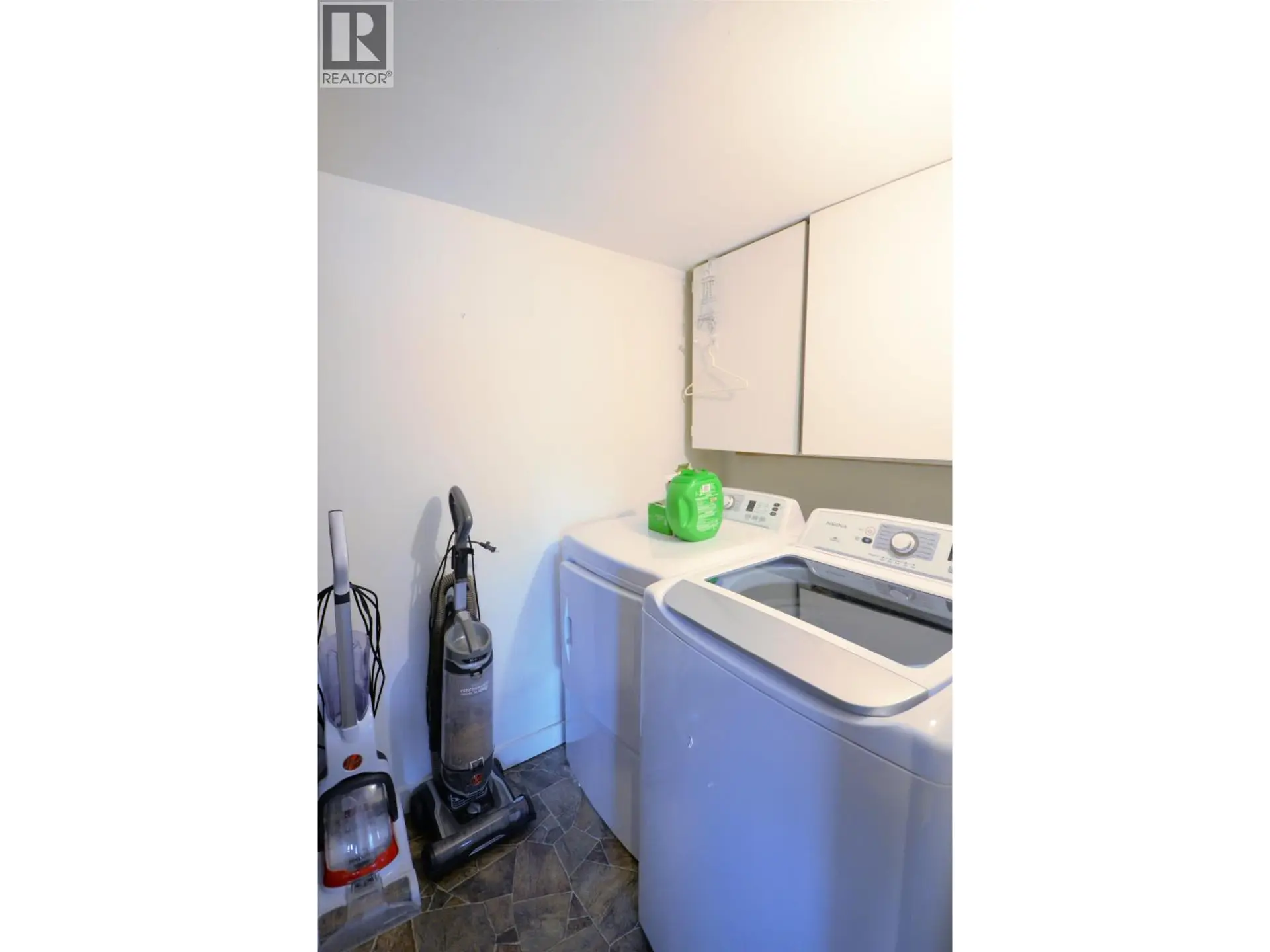 905 LA SALLE AVENUE - Image 10