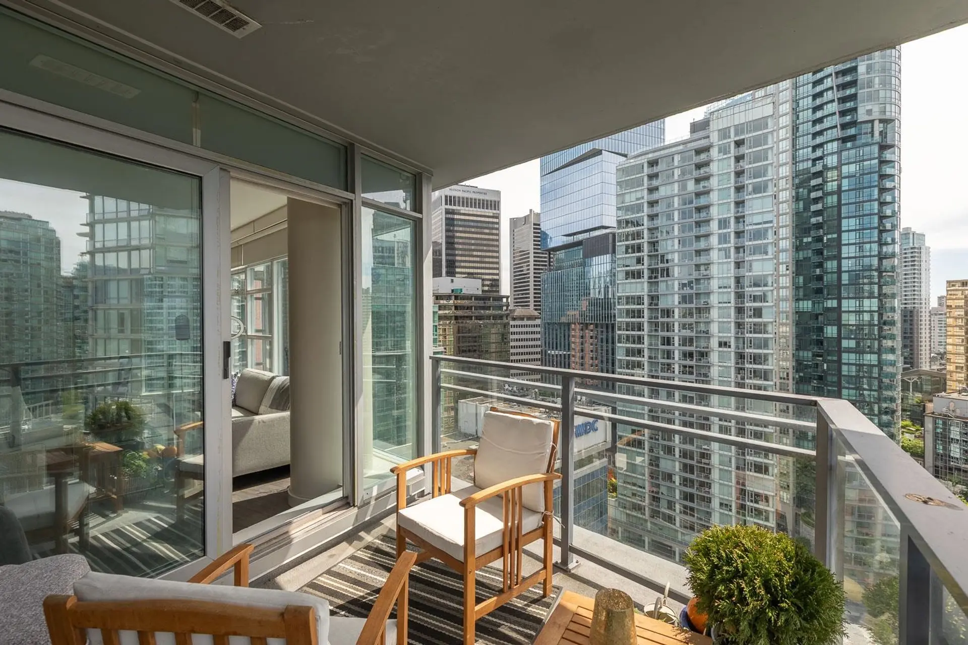 #2405 1205 W Hastings Street - Image 12