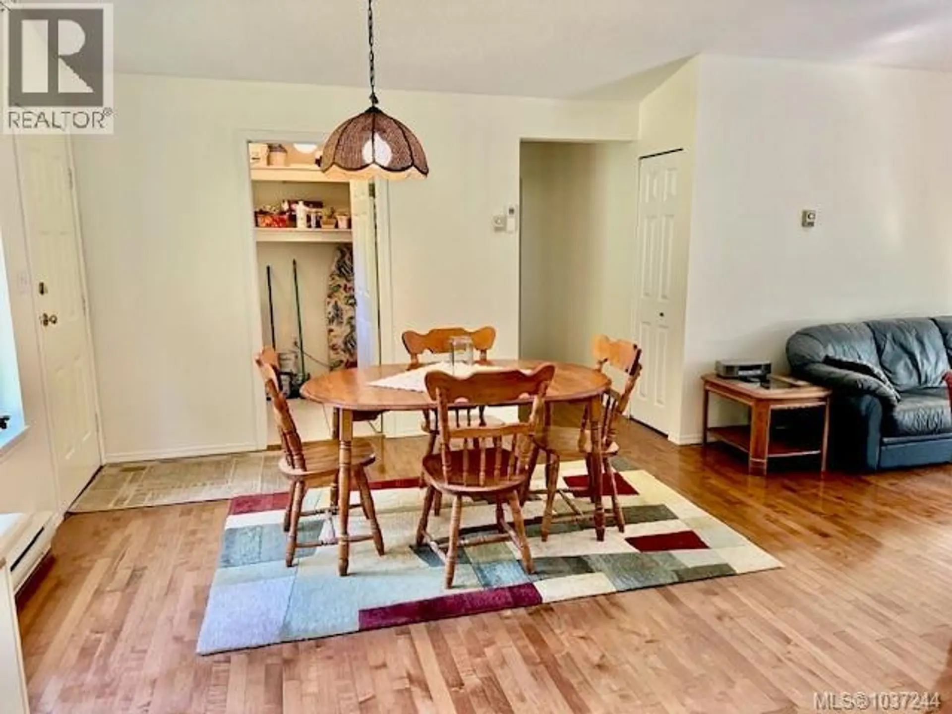 1825 Lackehaven Dr - Image 3