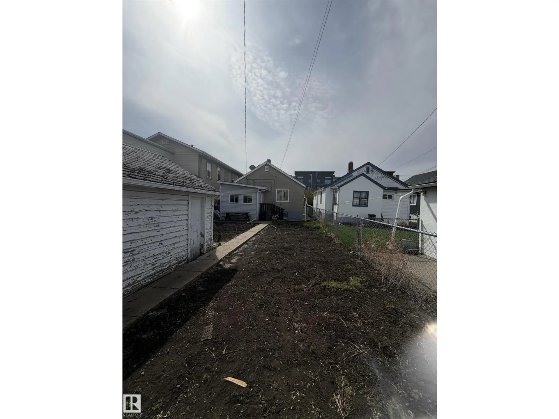 9630 106 AV NW - Image 4