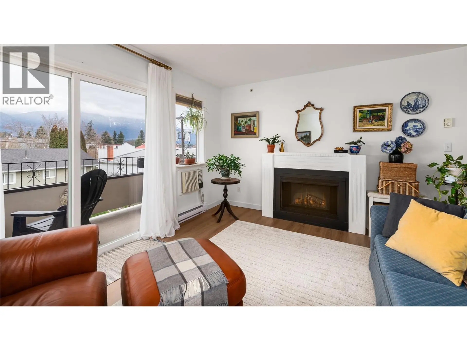 #403 914 Vancouver Street - Image 5