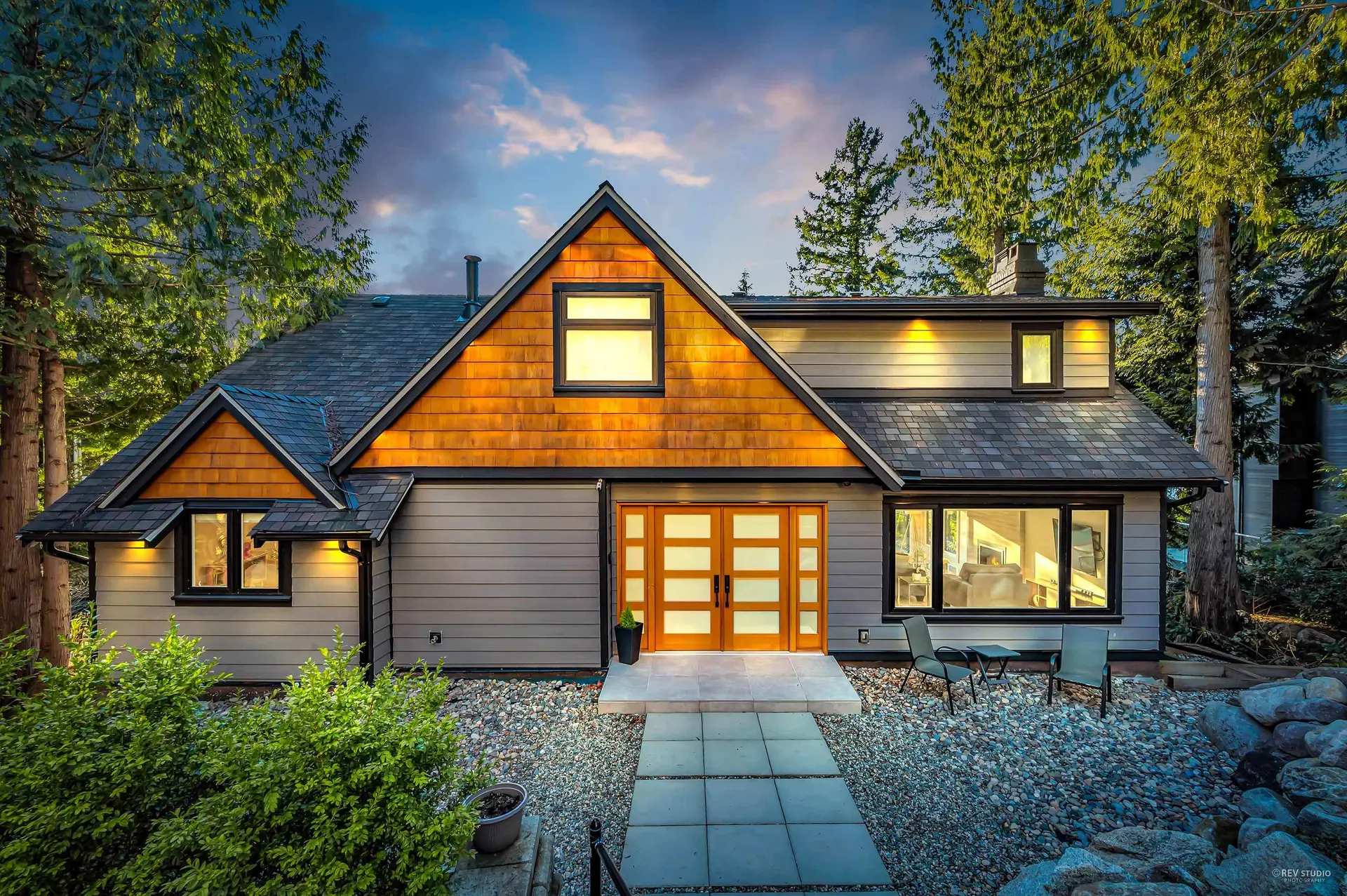 Property at 130 Oceanview Place, Lions Bay, BC