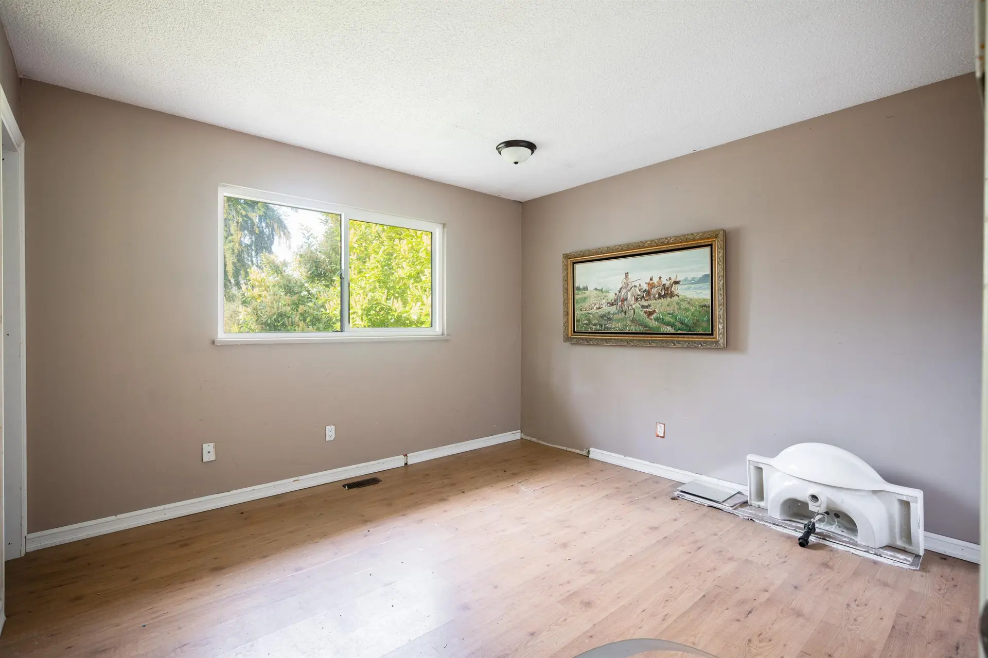 2701 Daybreak Avenue - Image 6