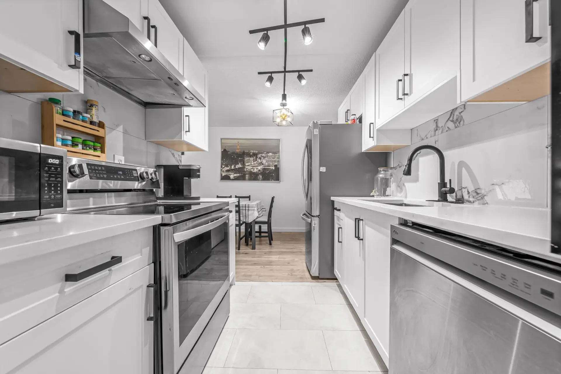 #301 315 Tenth Street - Image 9