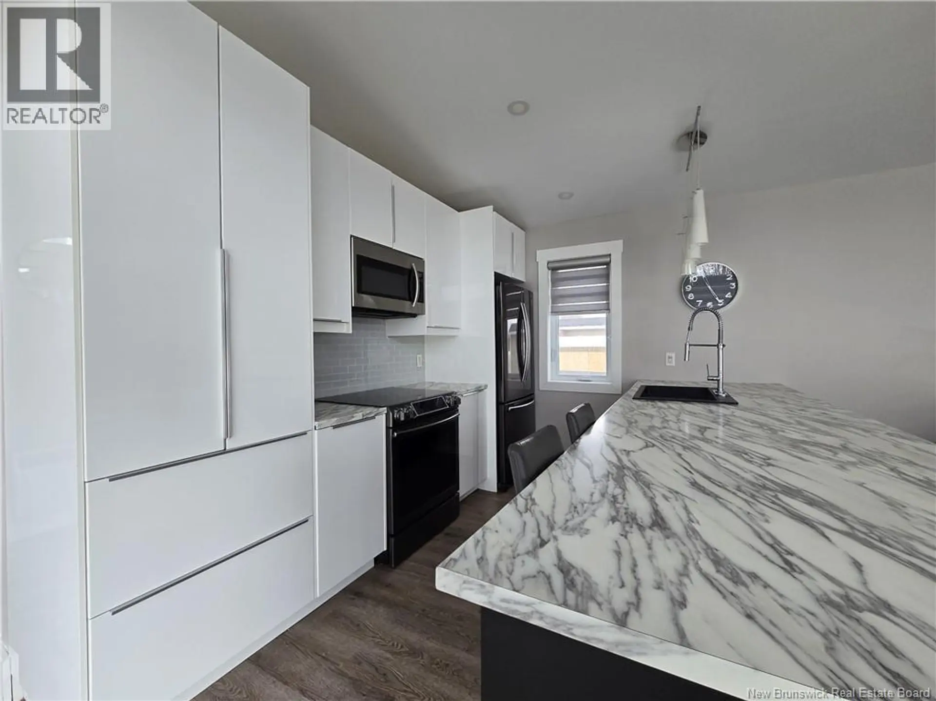 212 2ieme rue - Image 3