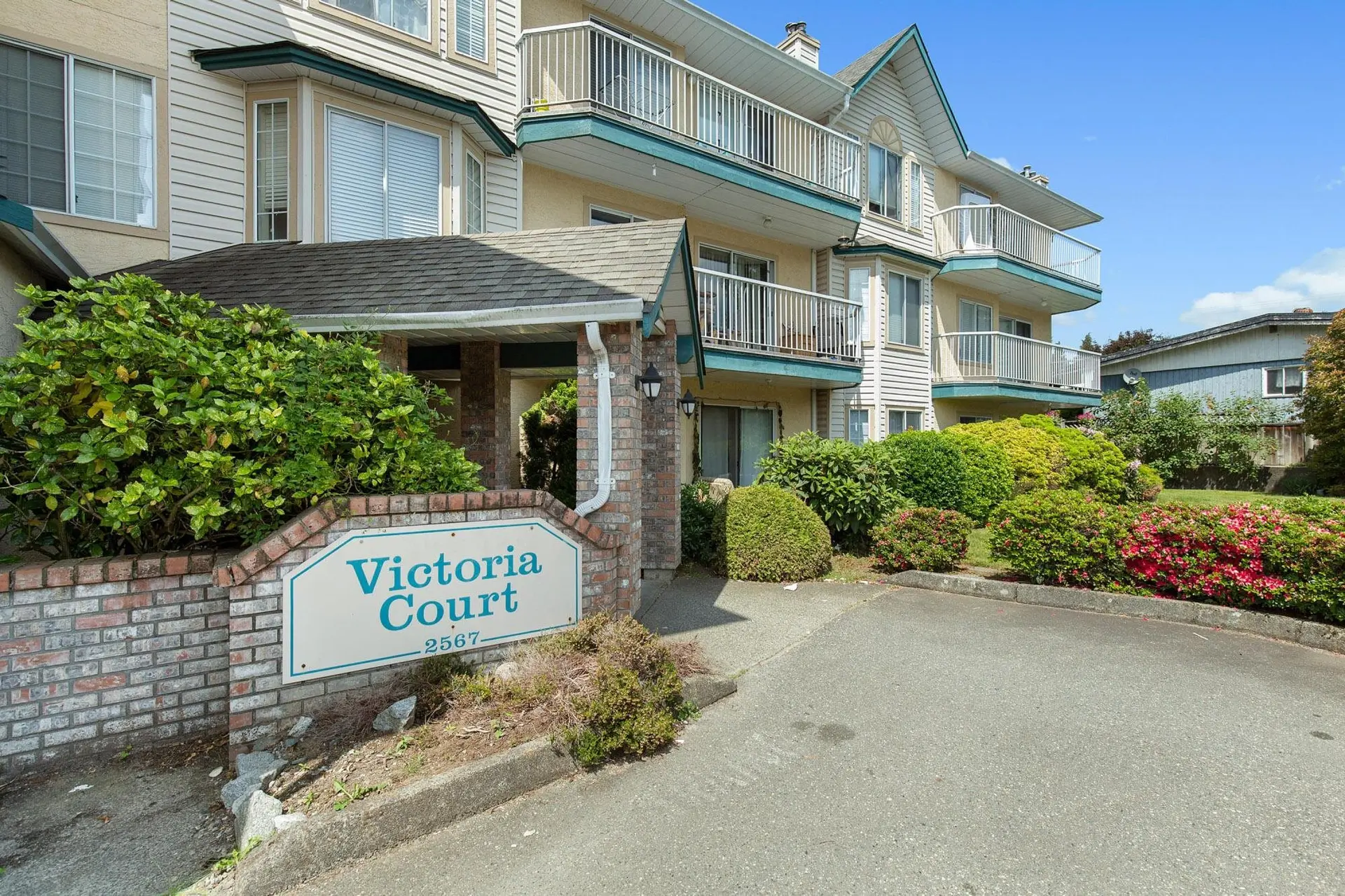 Property at #302 2567 Victoria Street, Abbotsford, BC