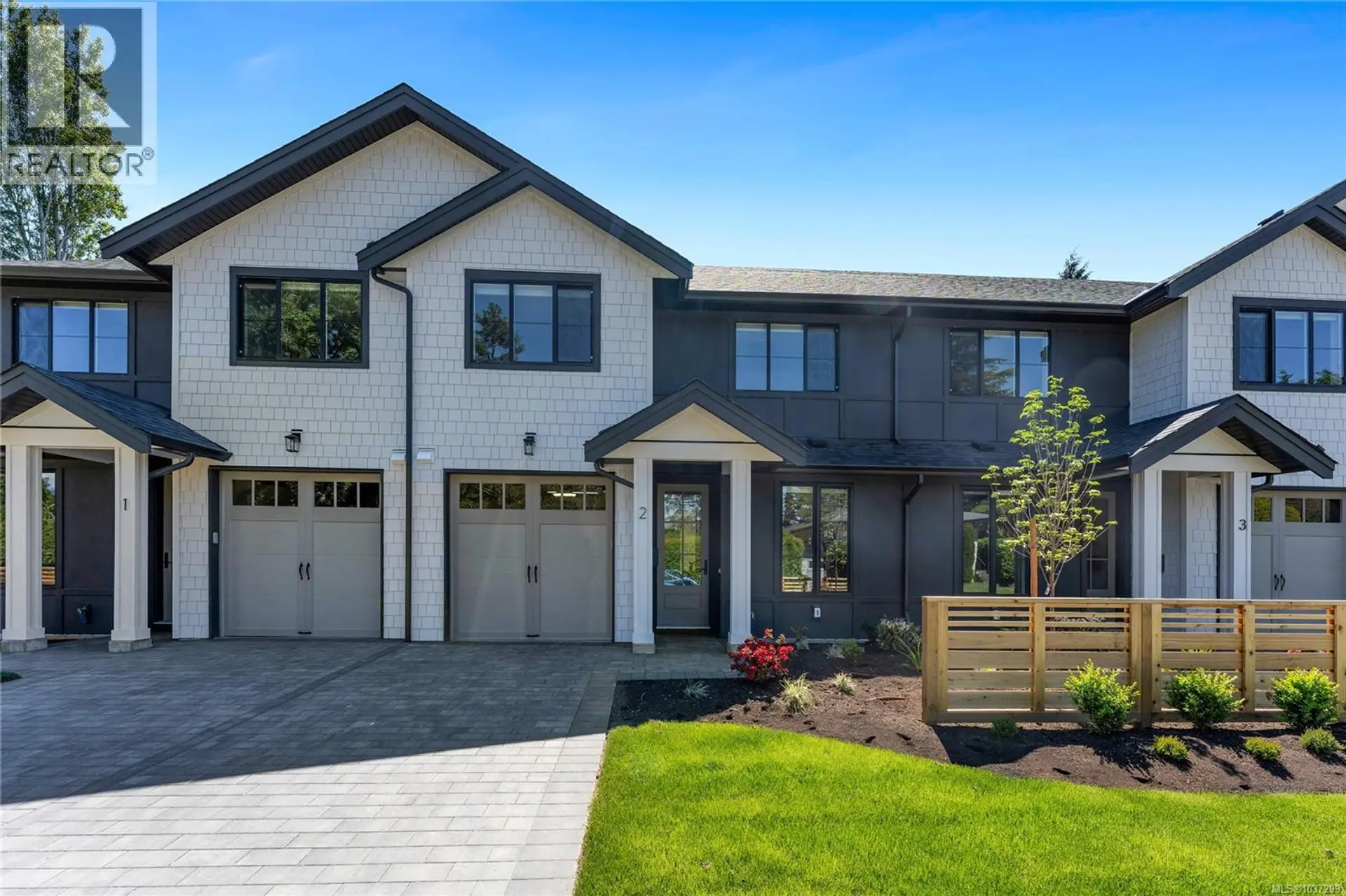 Property at #3 3333 Henderson Rd, Oak Bay, BC
