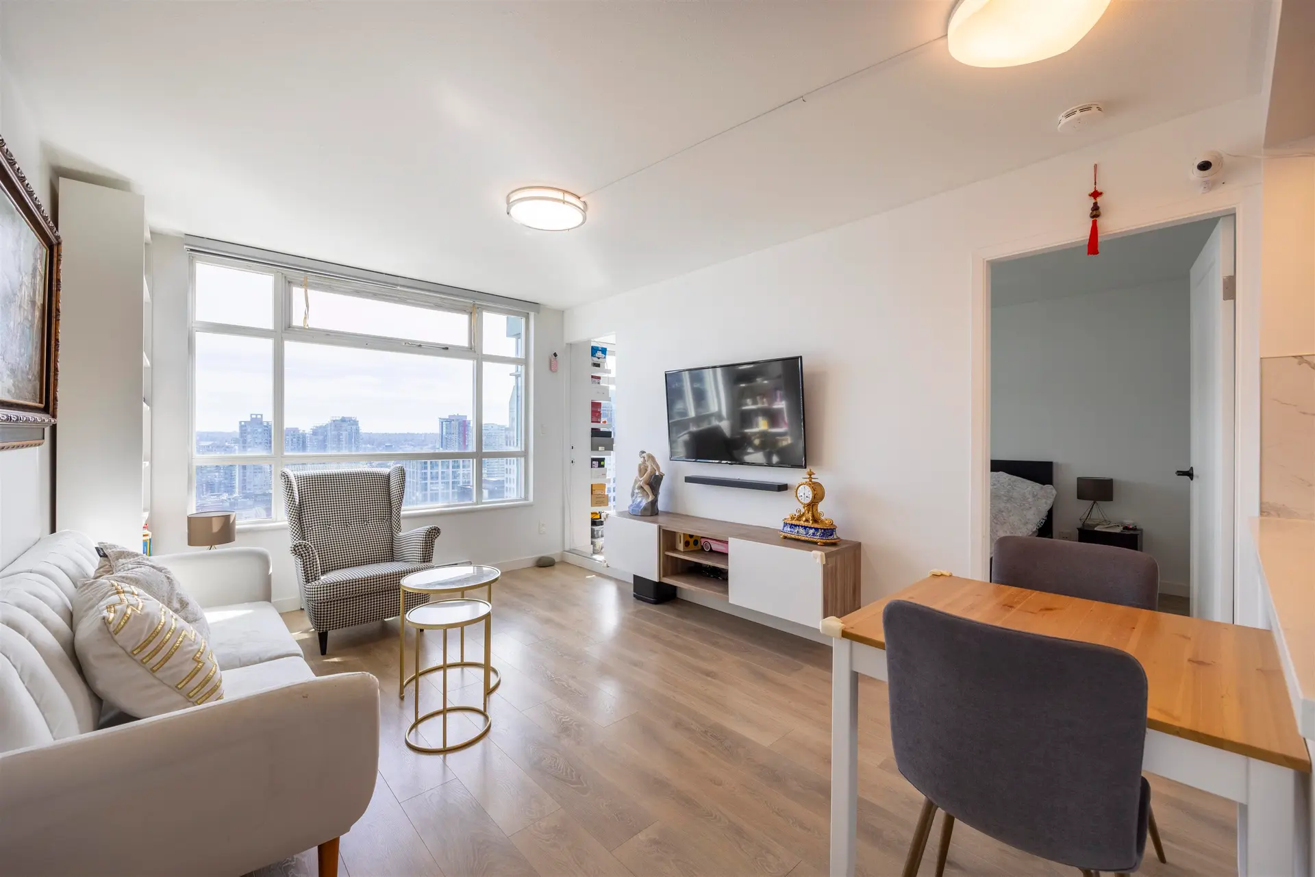 #2508 438 Seymour Street - Image 3