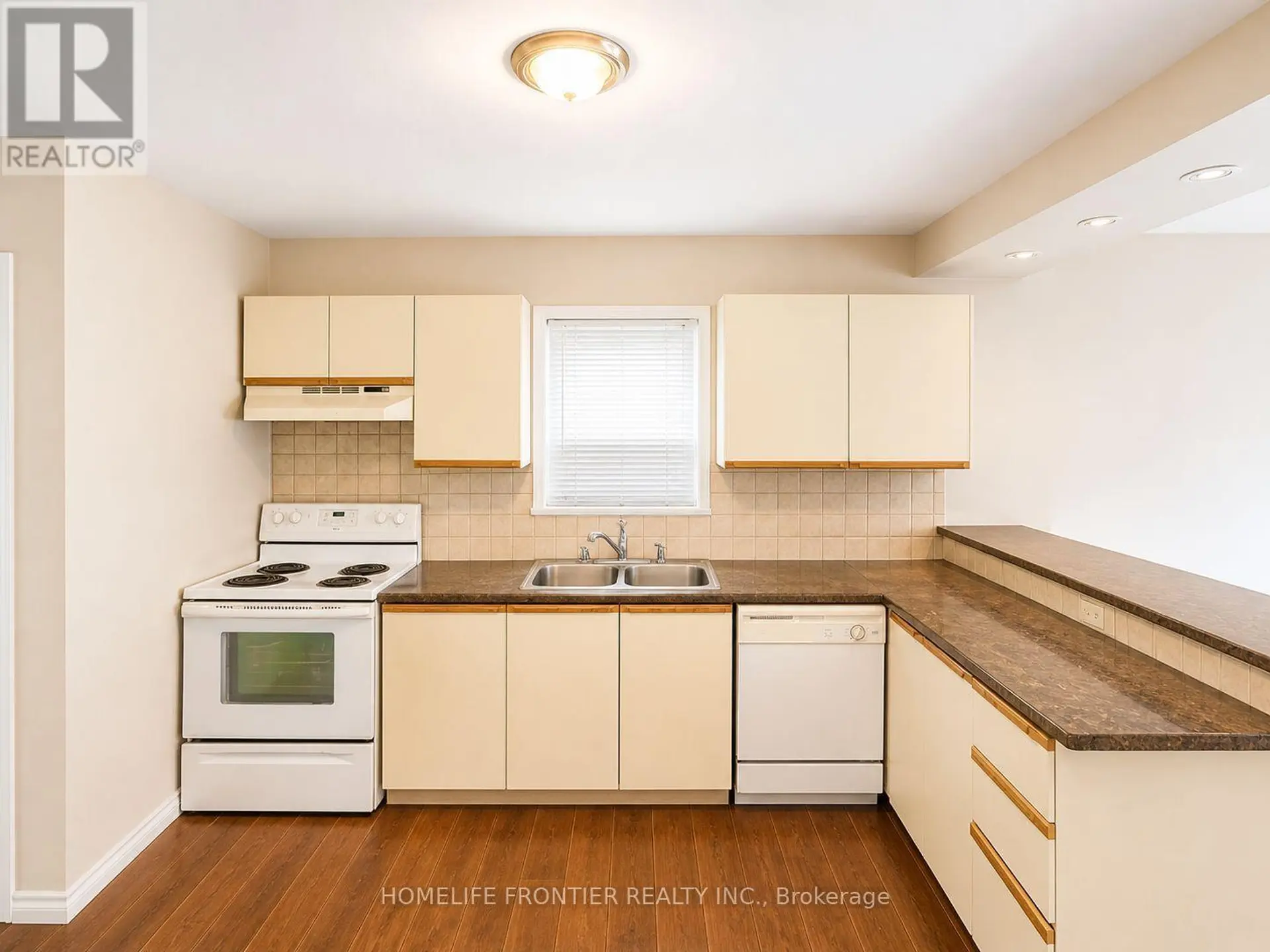 110 ST JULIEN STREET - Image 5