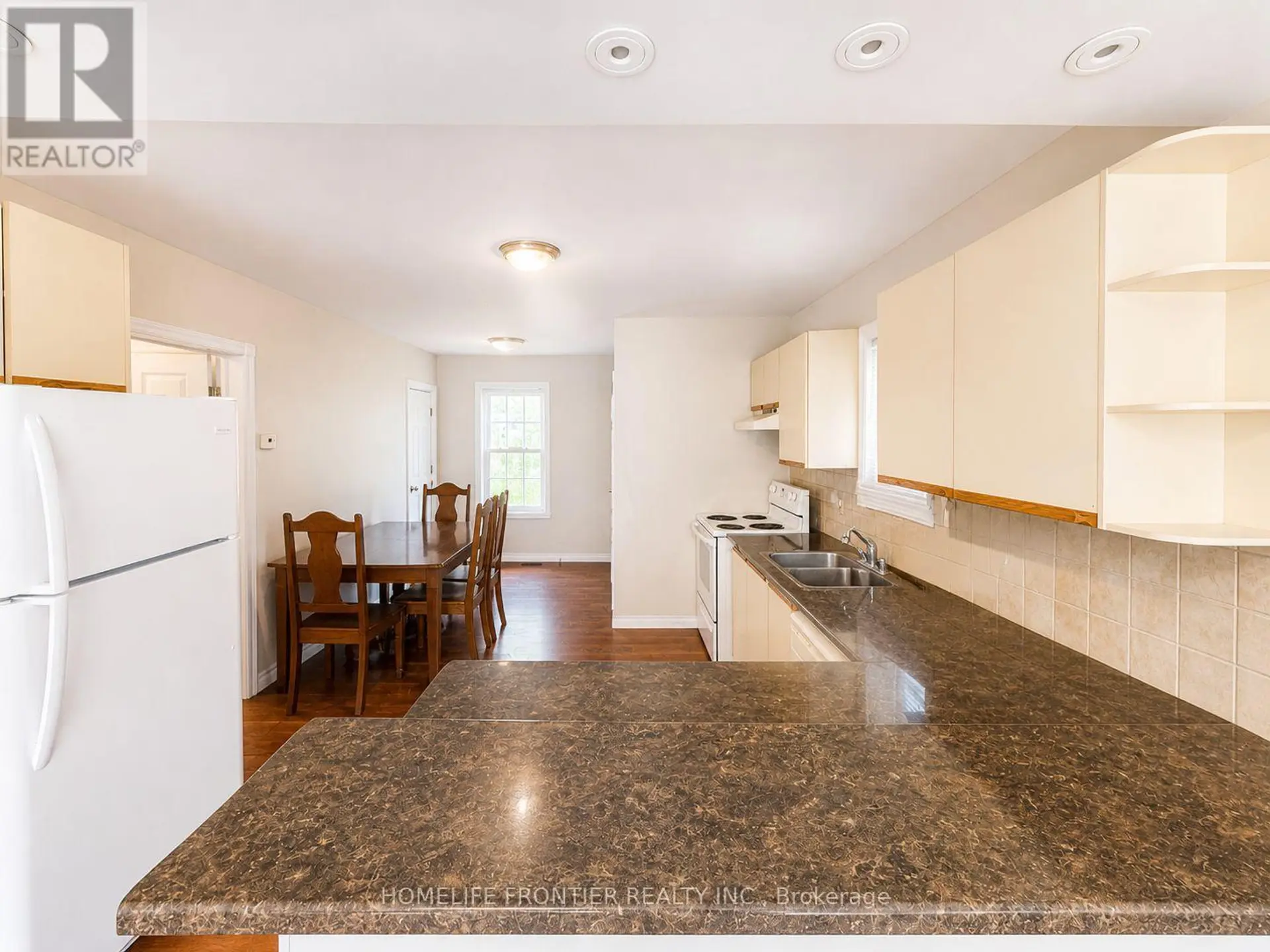 110 ST JULIEN STREET - Image 6