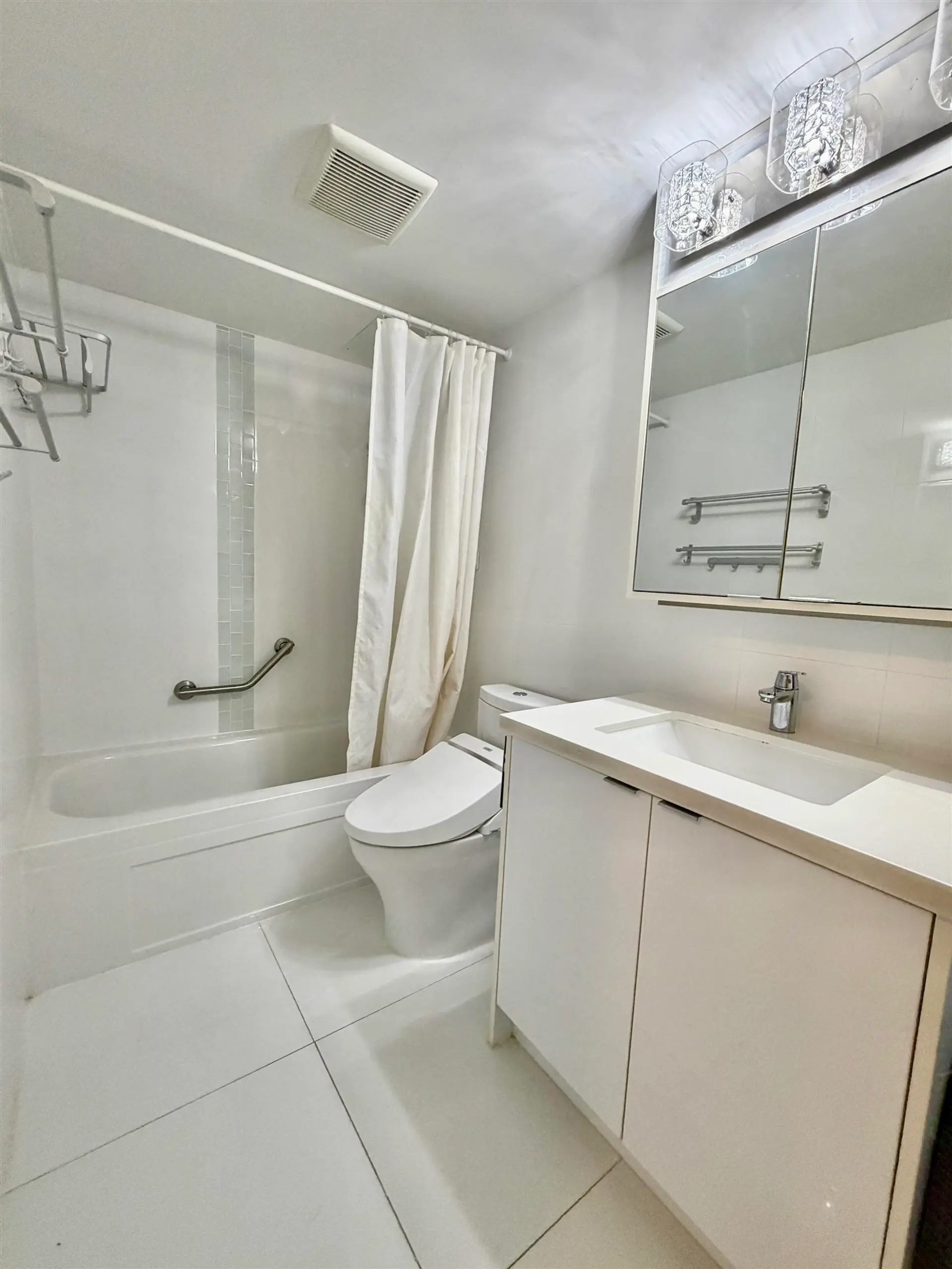 #233 8460 Lansdowne Road - Image 7