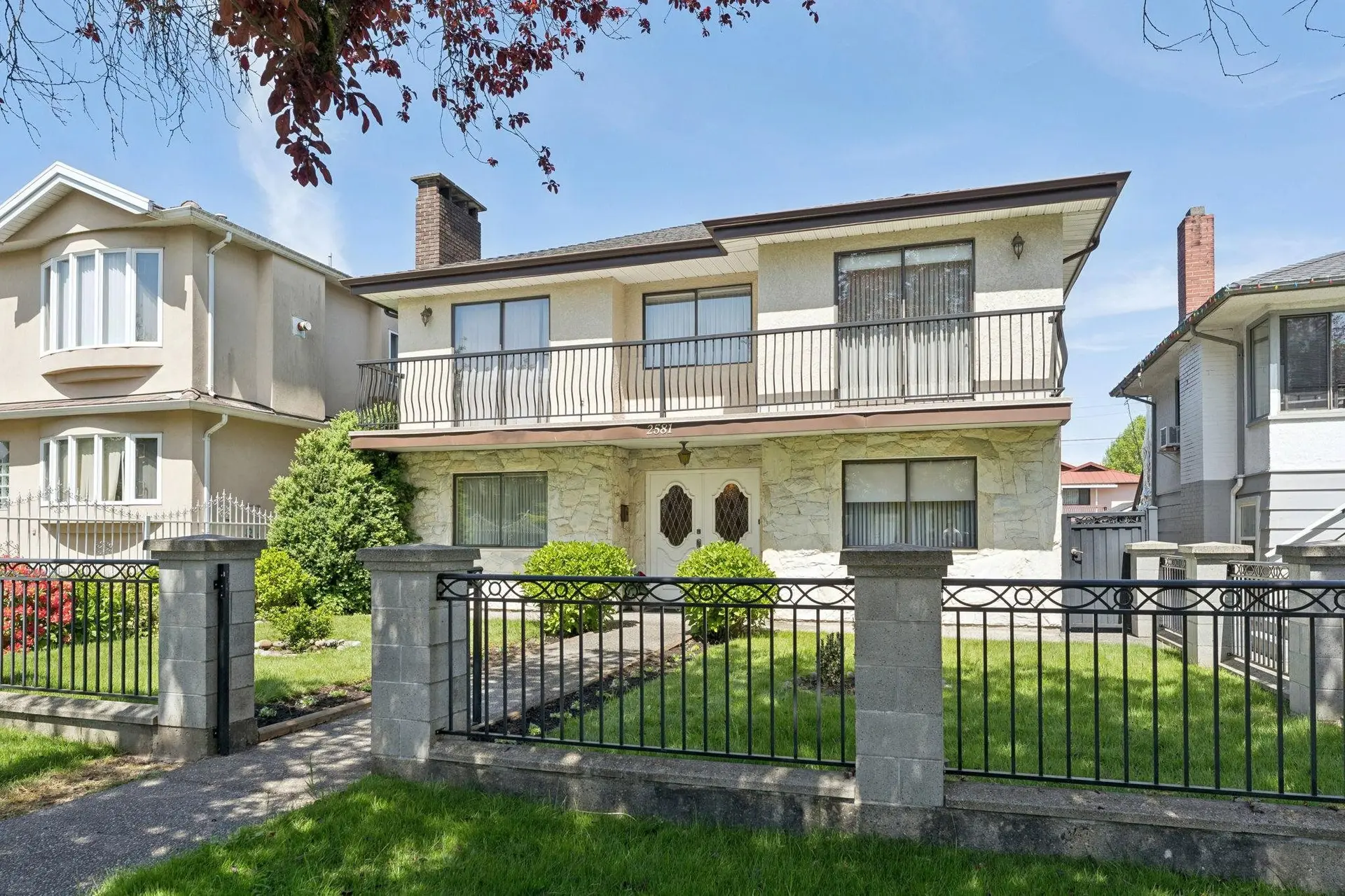 Property at 2581 E 3rd Avenue, Vancouver, BC