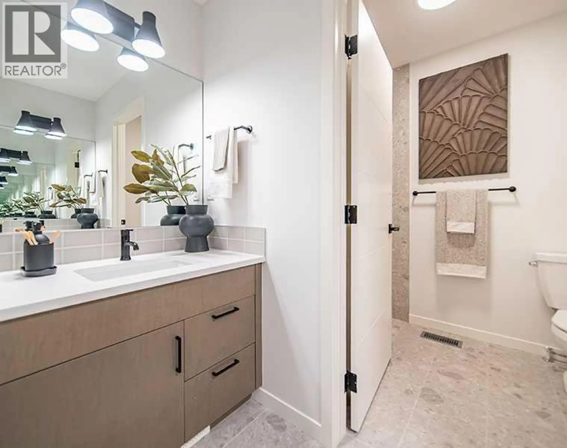 412 Rochester Terrace NW - Image 13