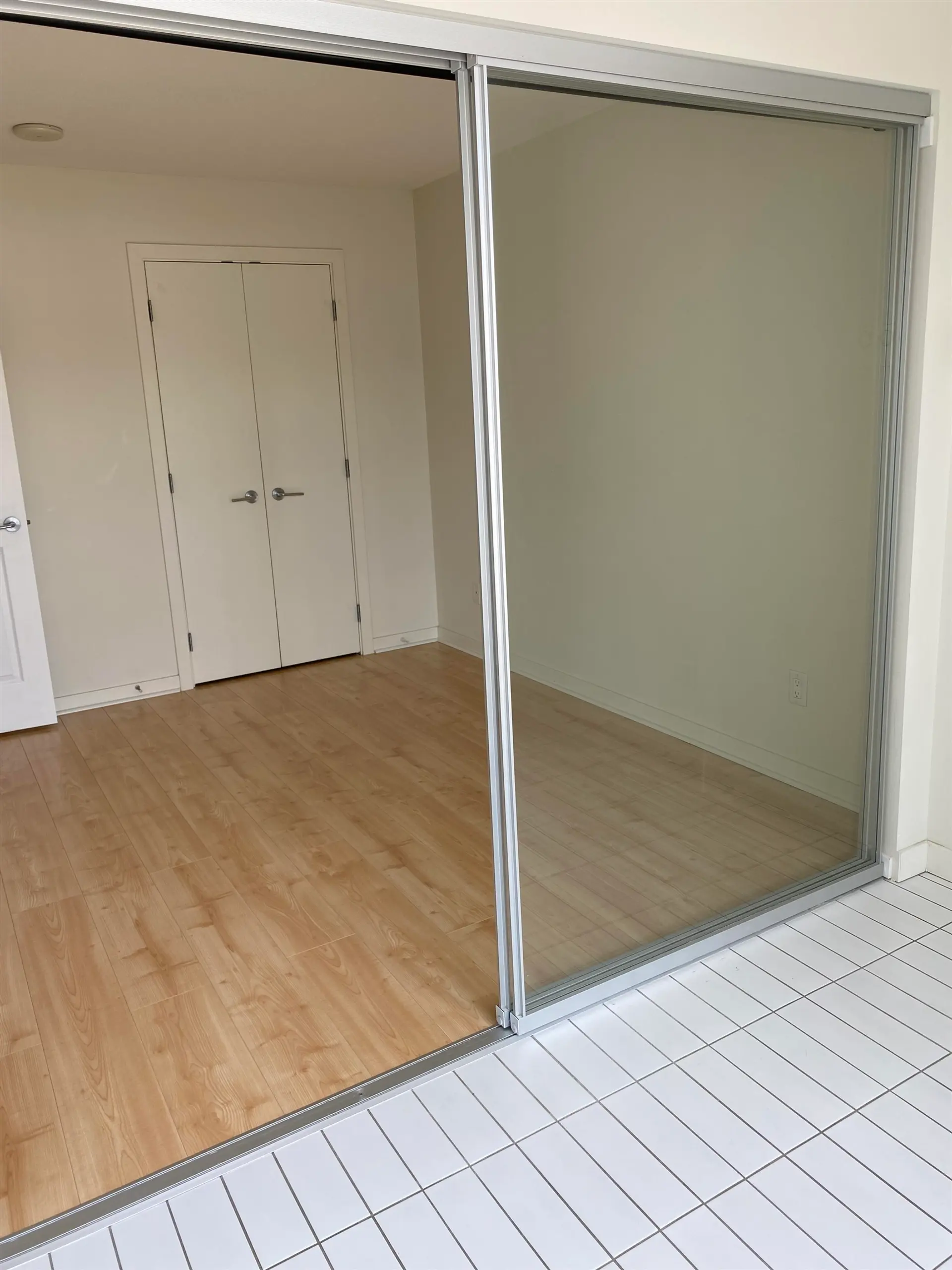 #211 4818 Eldorado Mews - Image 7