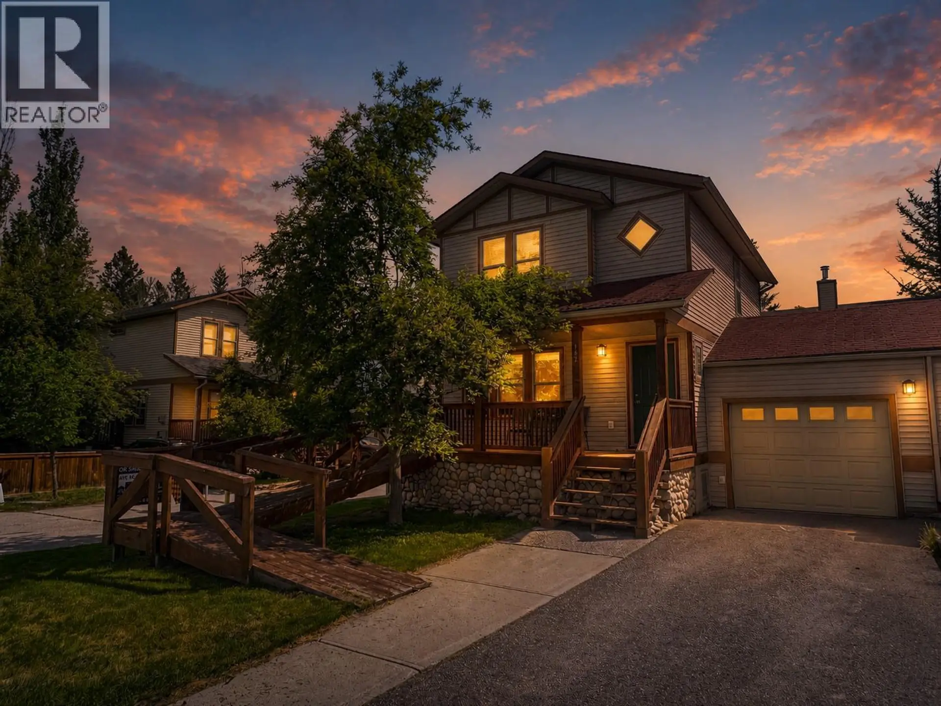 Property at #1 147 11 Avenue, Invermere, BC