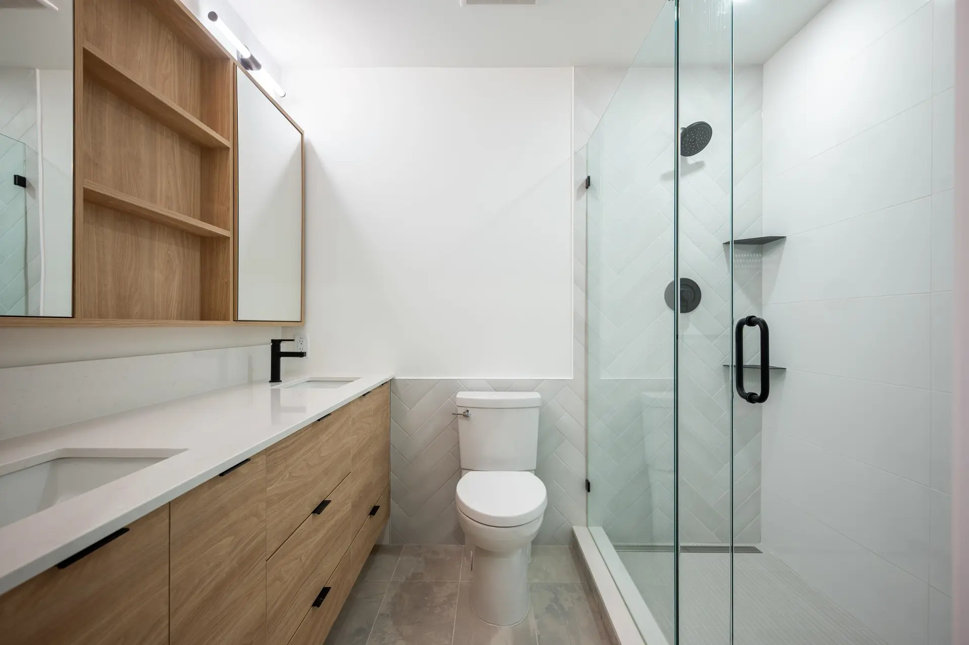 #205 33160 Plaxton Crescent - Image 13